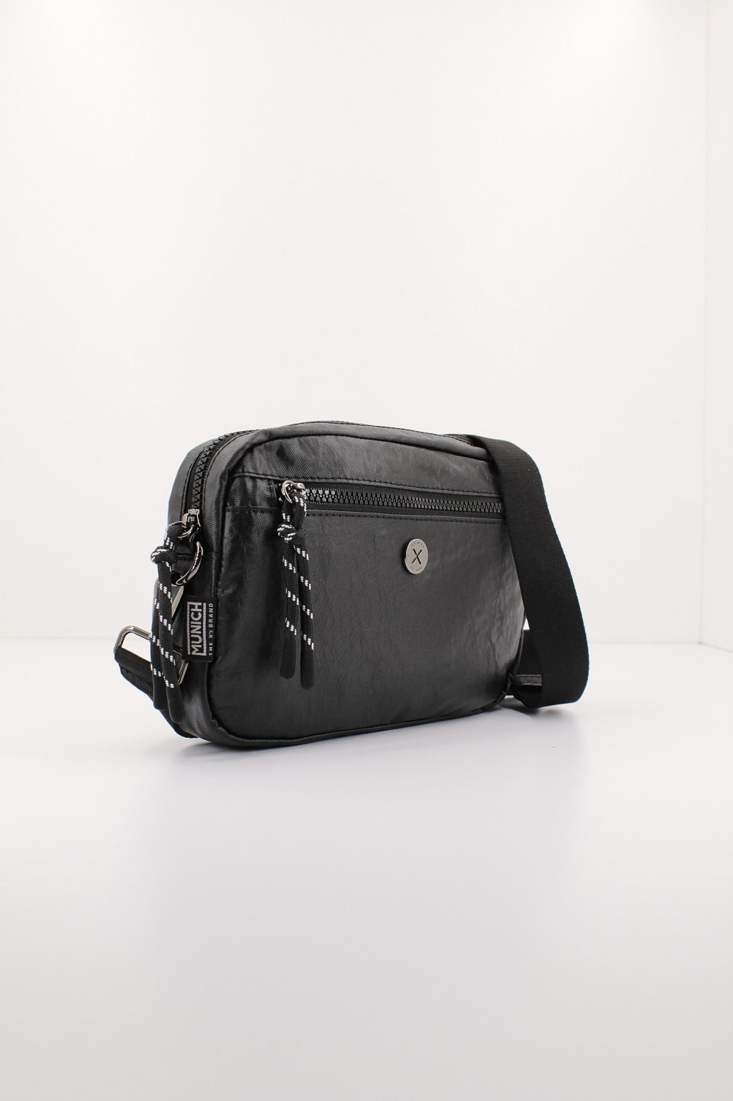 MUNICH SENSE CROSSBODY en color NEGRO (1)