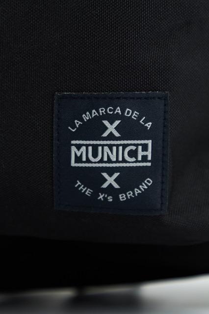 MUNICH BASICS BACKPACK BTS en color NEGRO (4)