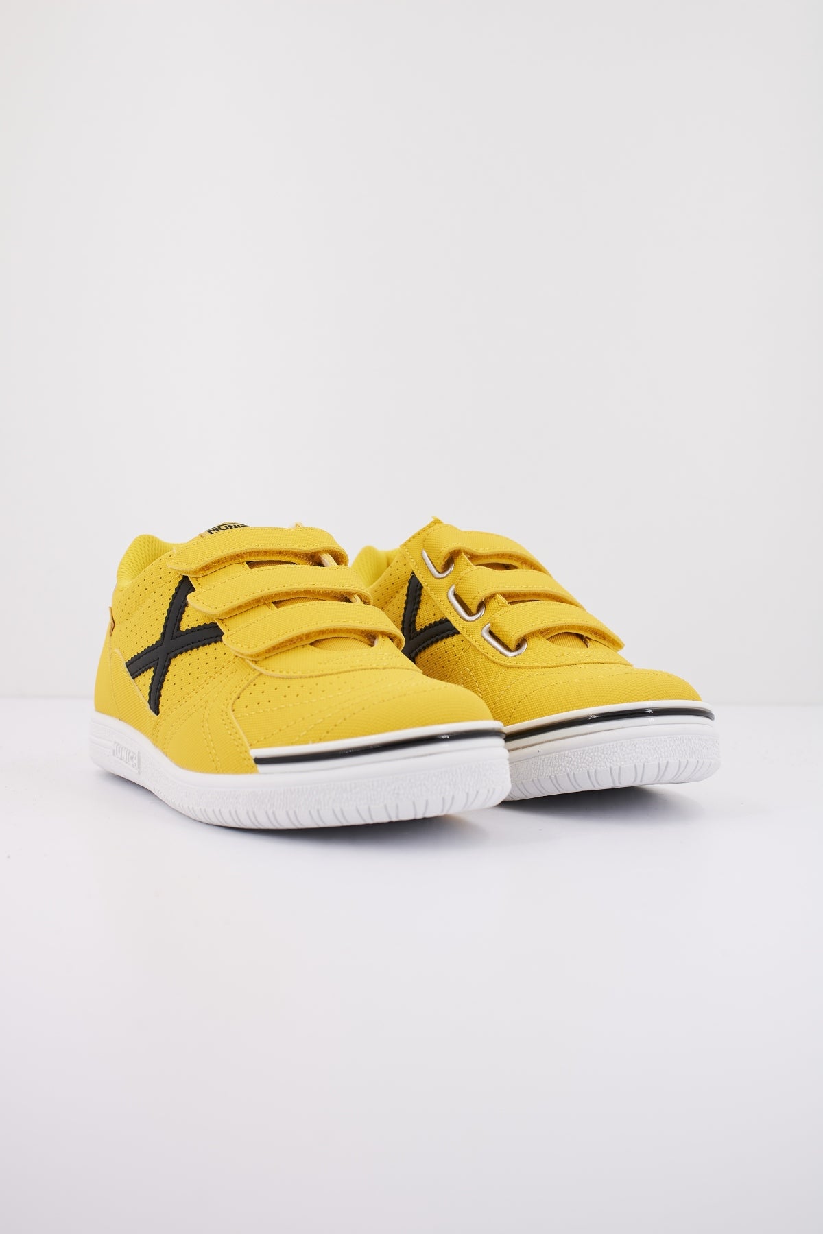 MUNICH G- KID VCO OTEROS en color AMARILLO (2)