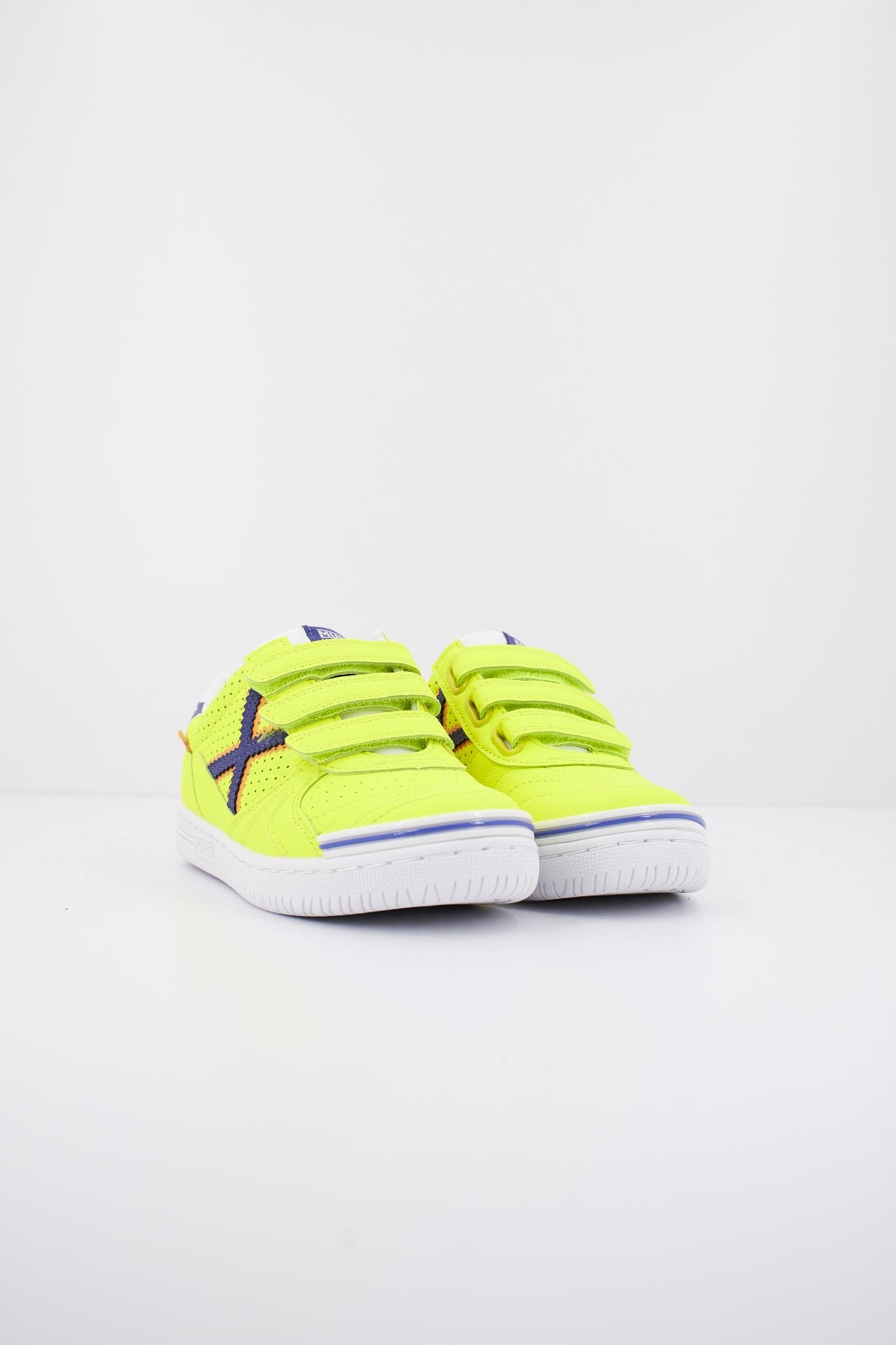 MUNICH G- KID VCO OTEROS en color AMARILLO (2)