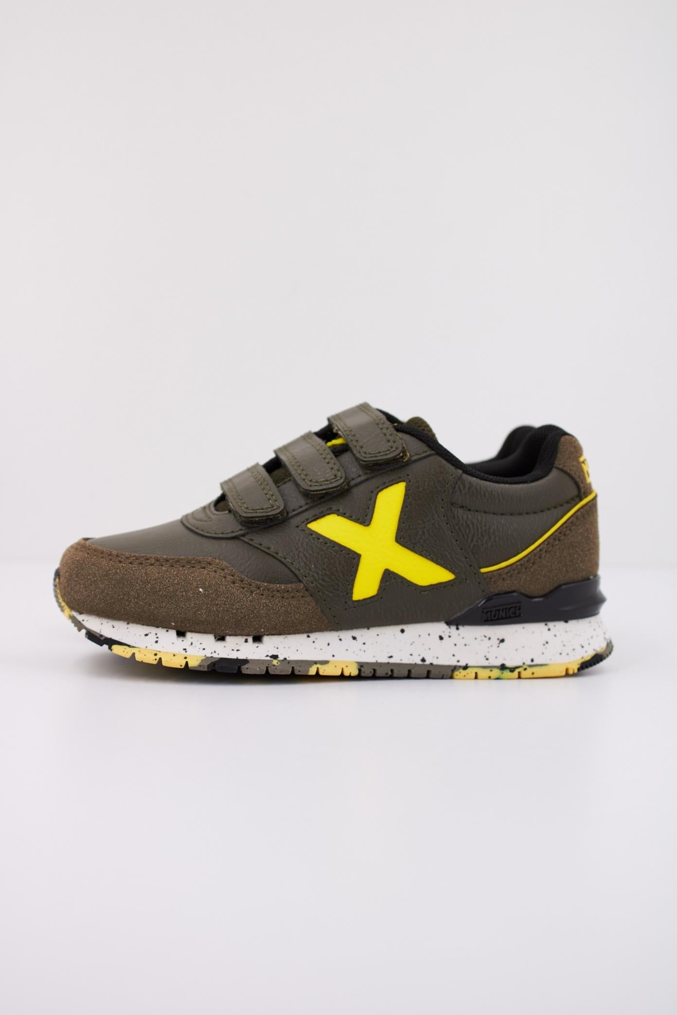 MUNICH DASH KID VCO en color VERDE (1)