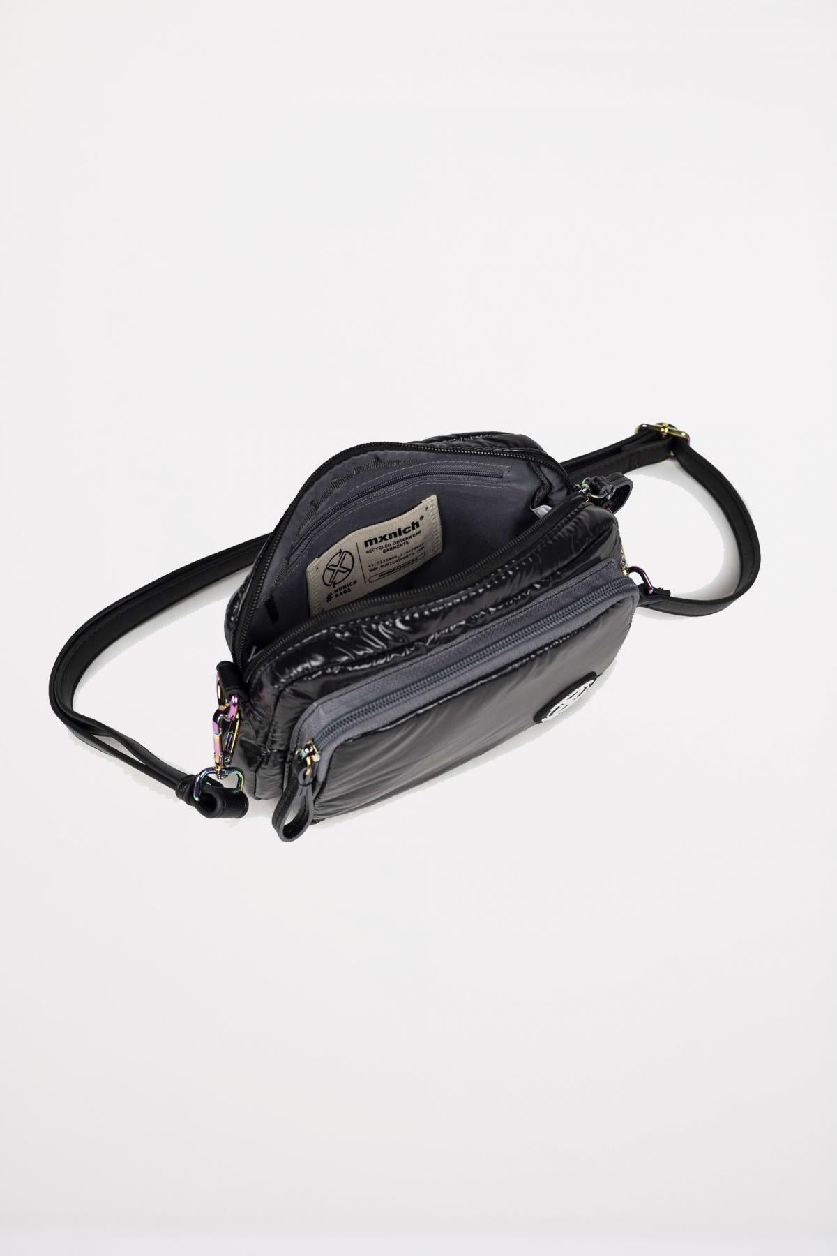 MUNICH GLOSS RECYCLED CROSSBODY en color NEGRO (3)