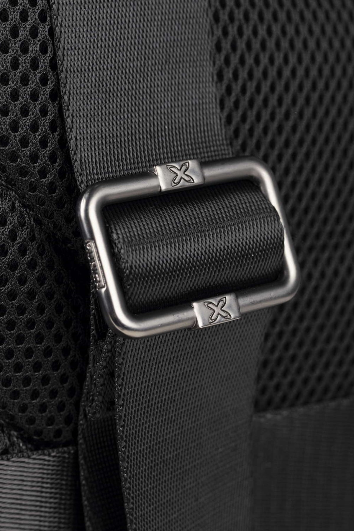 MUNICH COVER BACKPACK en color NEGRO (3)
