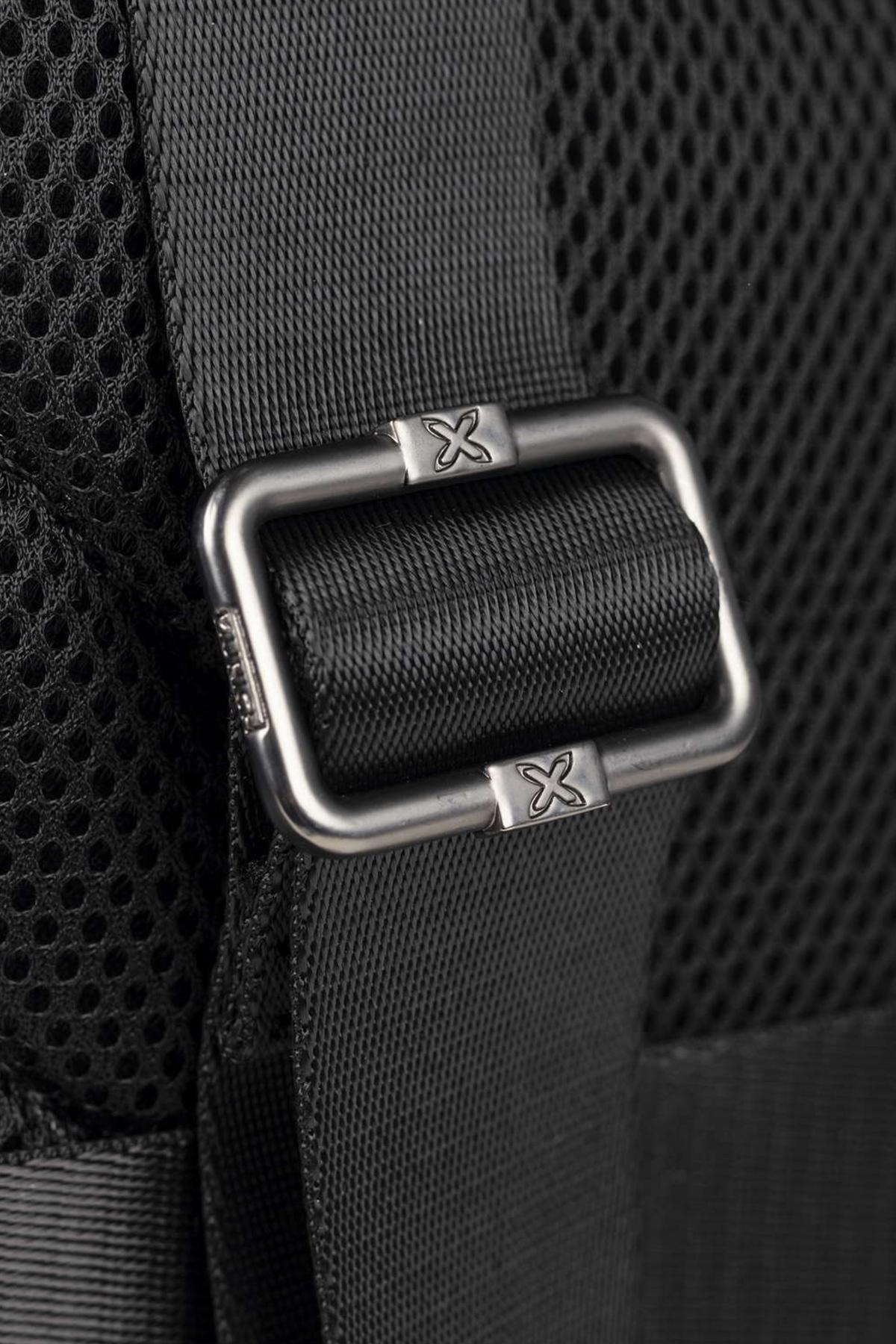 MUNICH COVER BACKPACK en color NEGRO (3)