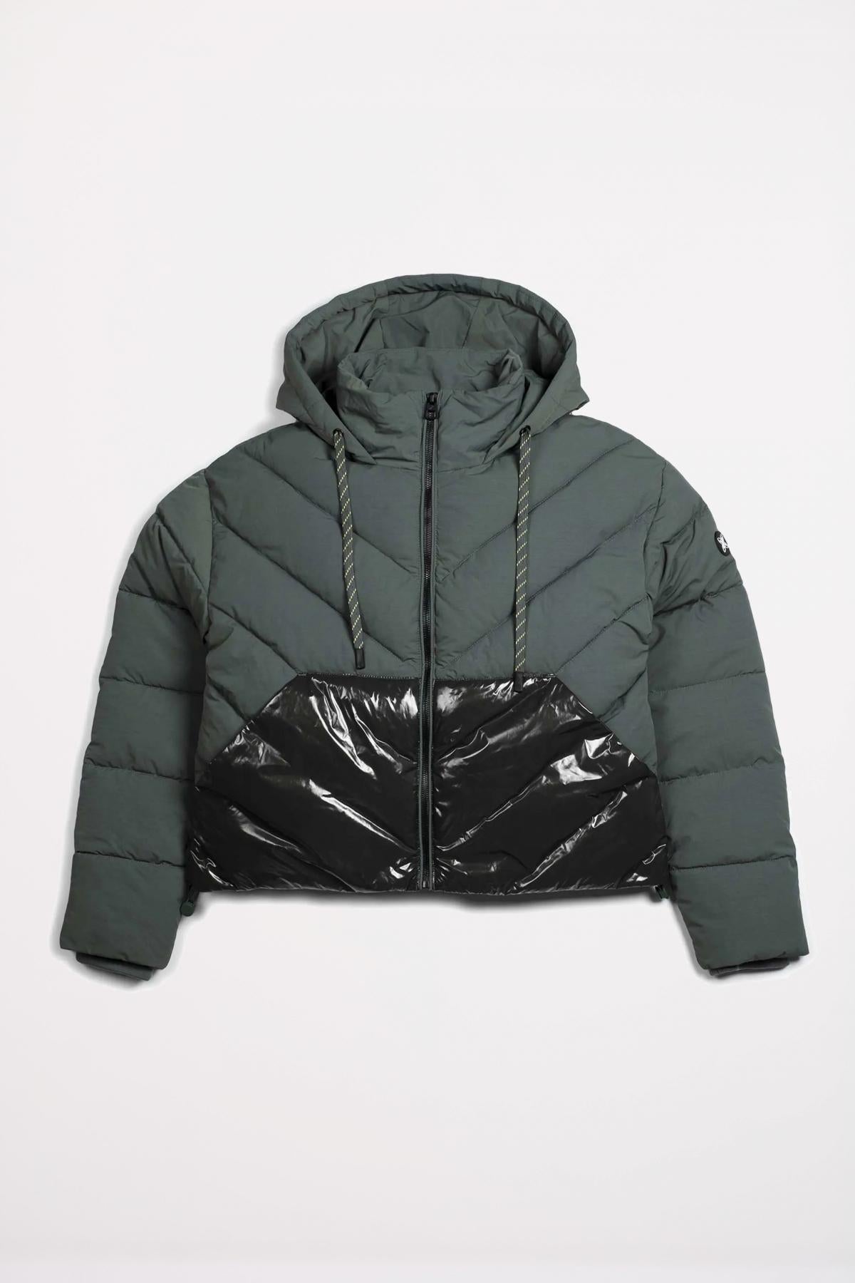 MUNICH PUFFER SNOW en color VERDE (1)