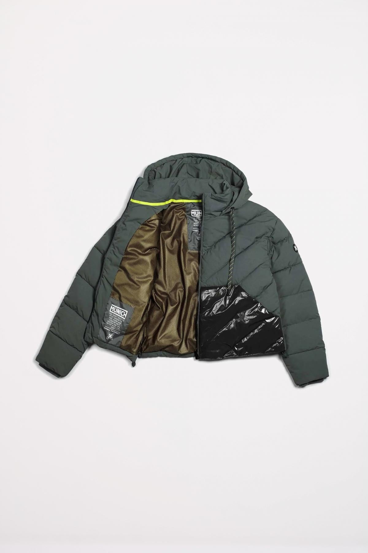 MUNICH PUFFER SNOW en color VERDE (3)