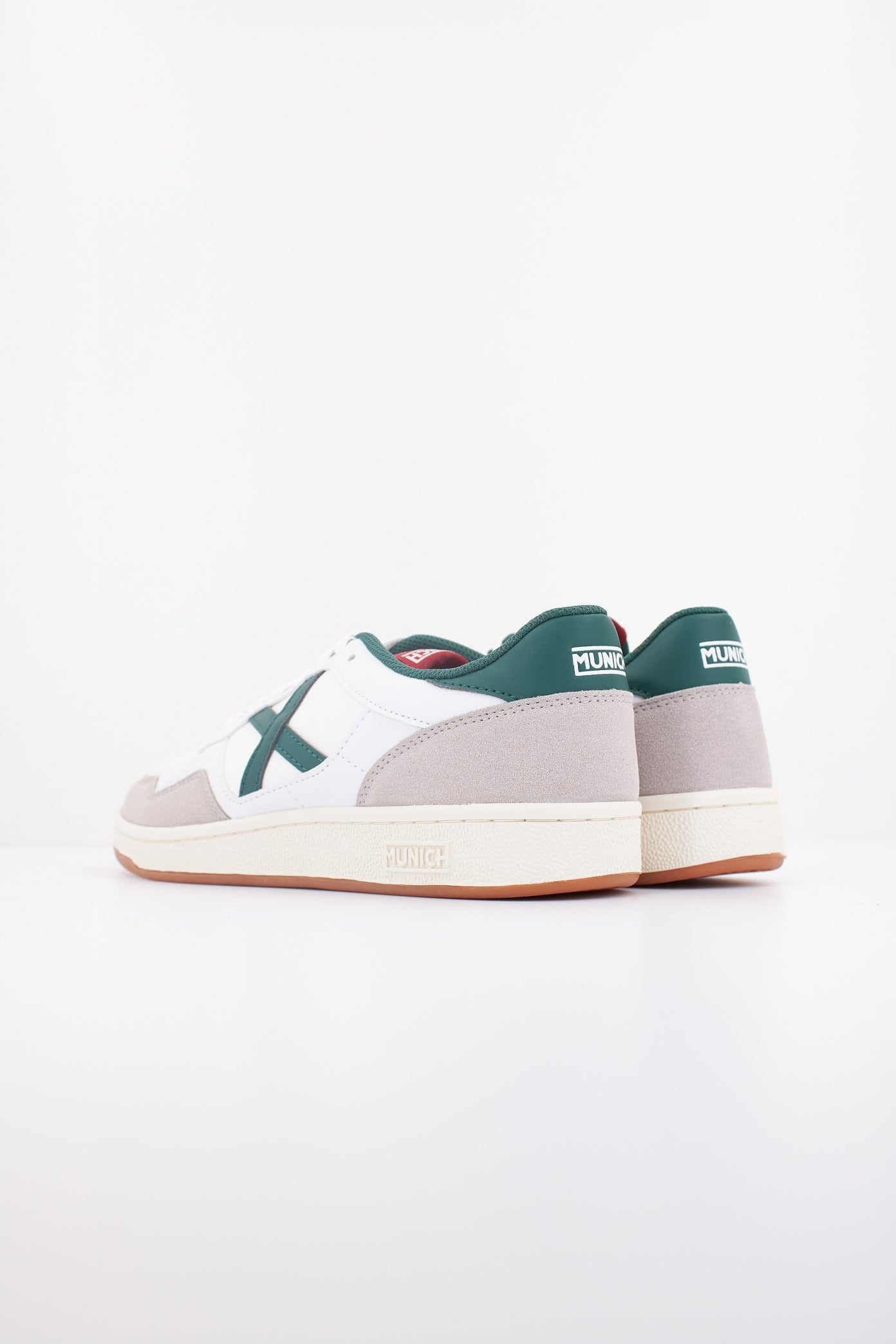 MUNICH ARROW en color BLANCO (4)