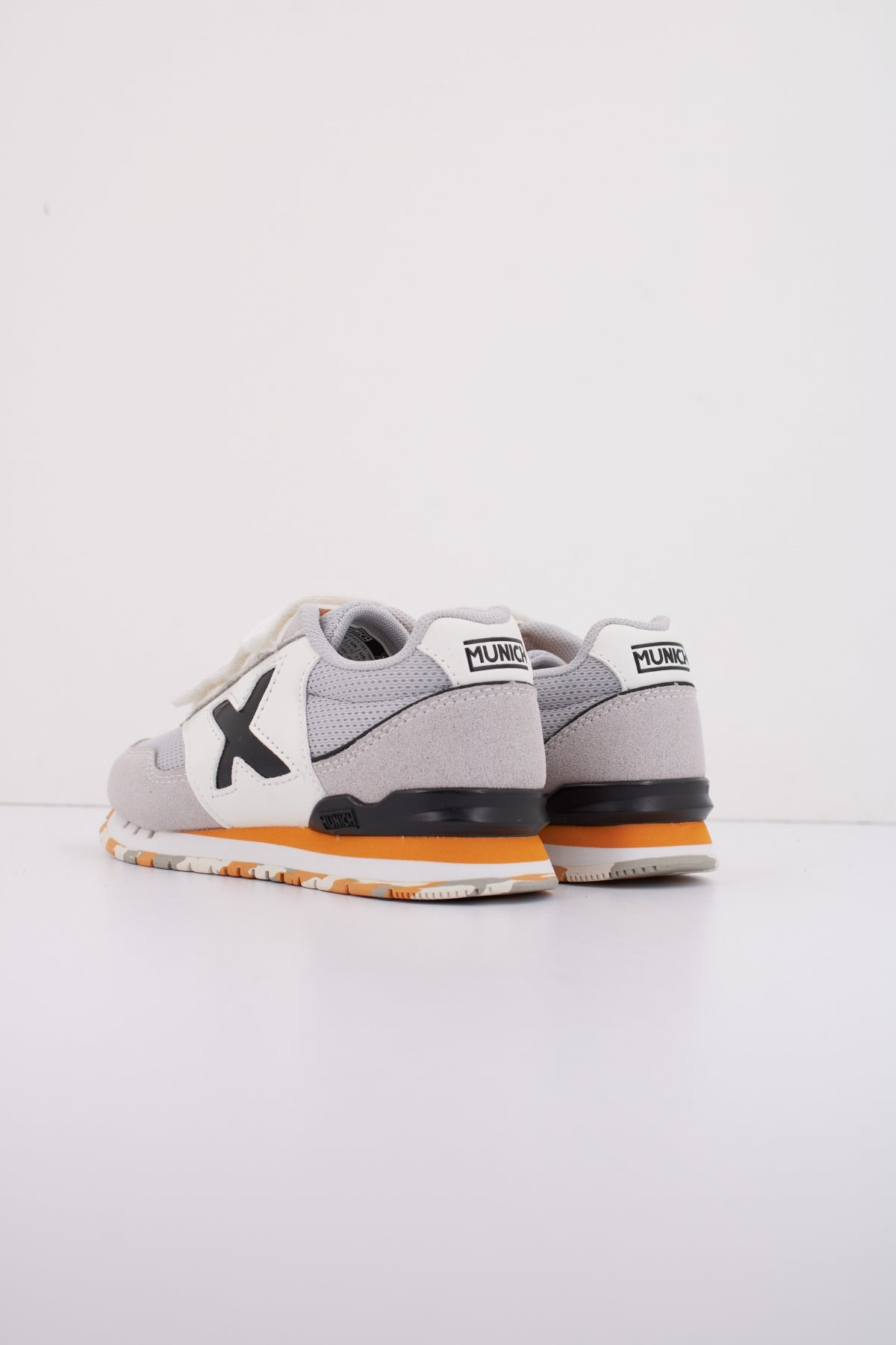 MUNICH DASH KID VCO en color GRIS (4)