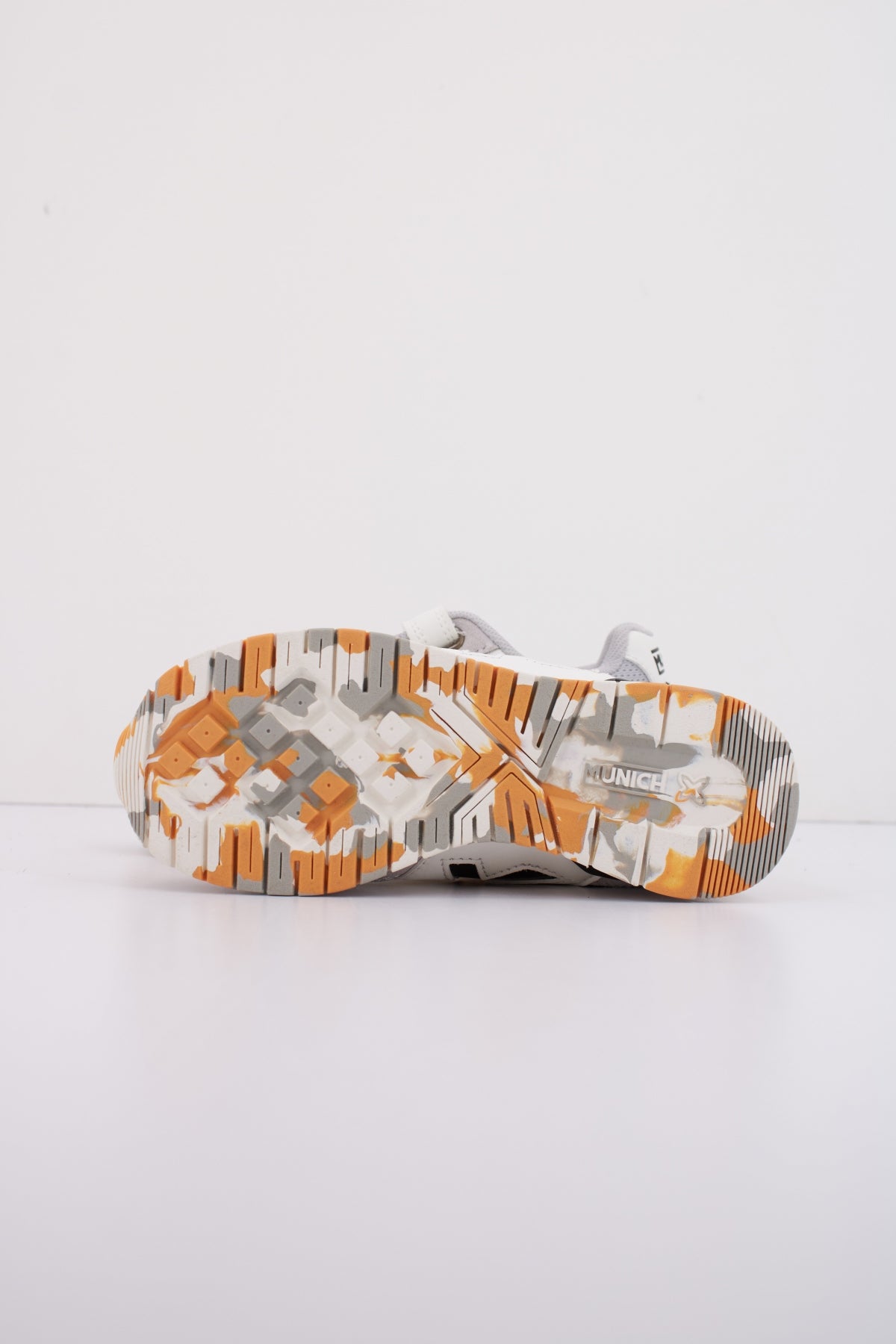 MUNICH DASH KID VCO en color GRIS (5)