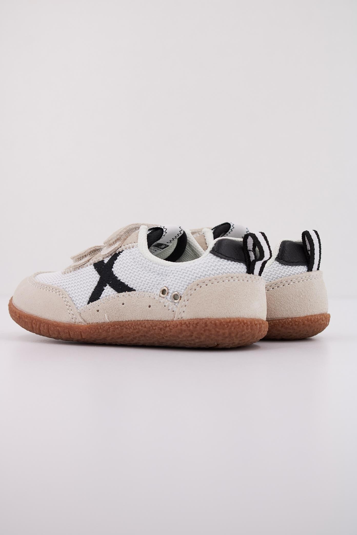 MUNICH BABY KODA en color BLANCO (4)