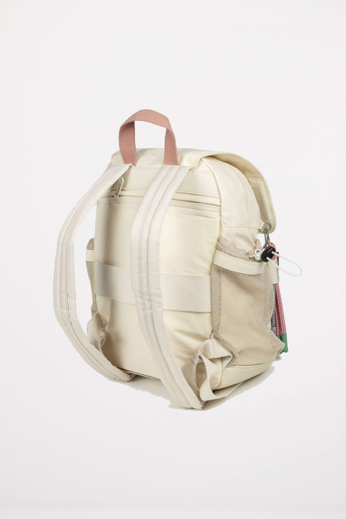 MUNICH DEEP RECYCLED BACKPACK en color BEIS (2)