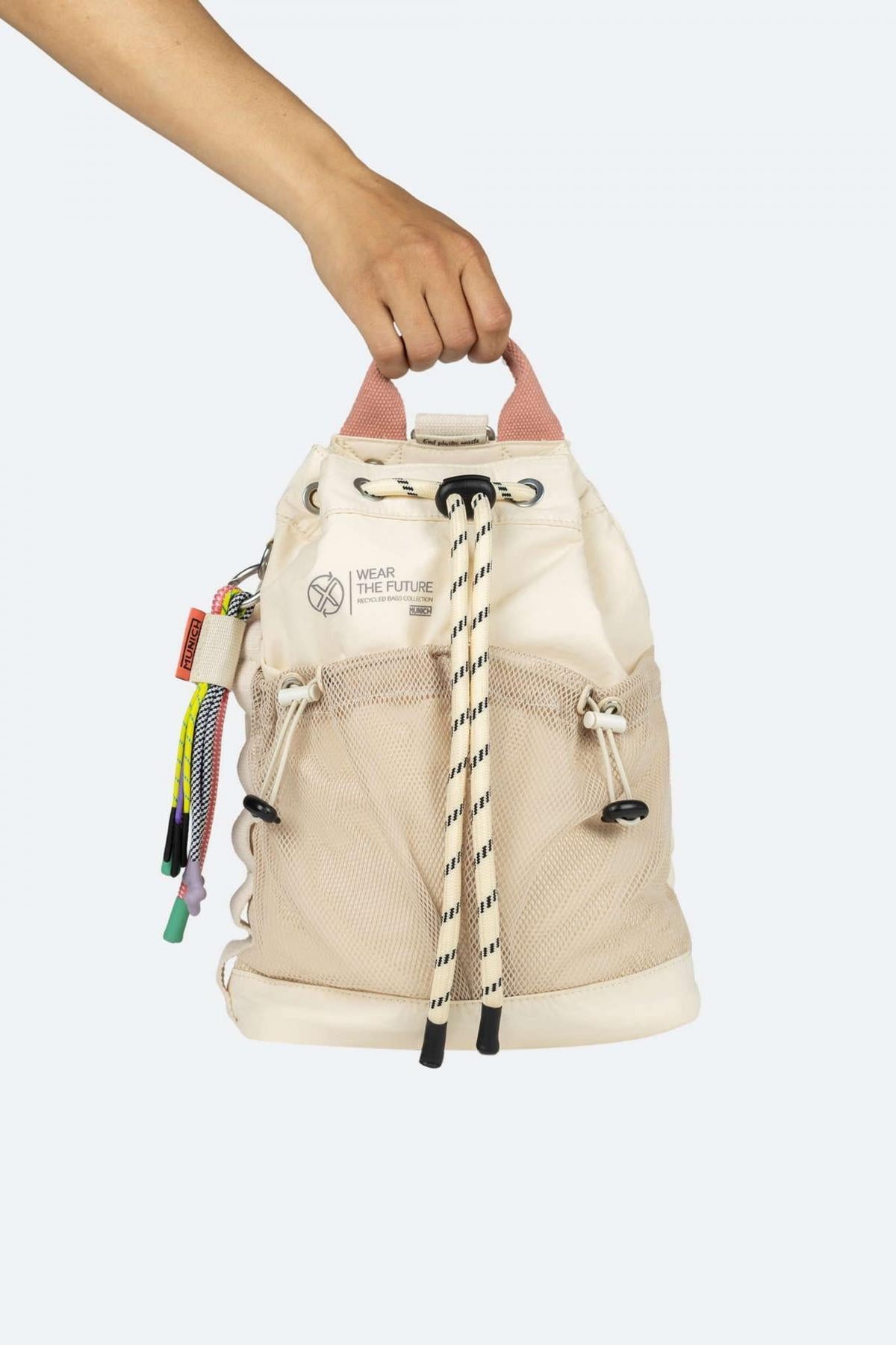 MUNICH DEEP RECYCLED DRAWSTRING B en color BEIS (4)