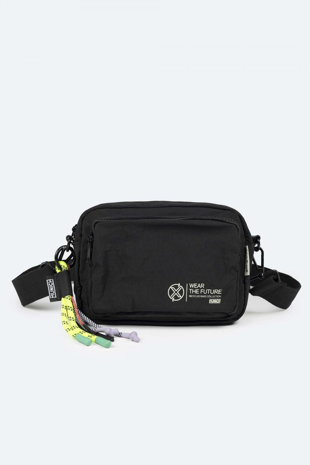MUNICH DEEP RECYCLED CROSSBODY CA en color NEGRO (1)