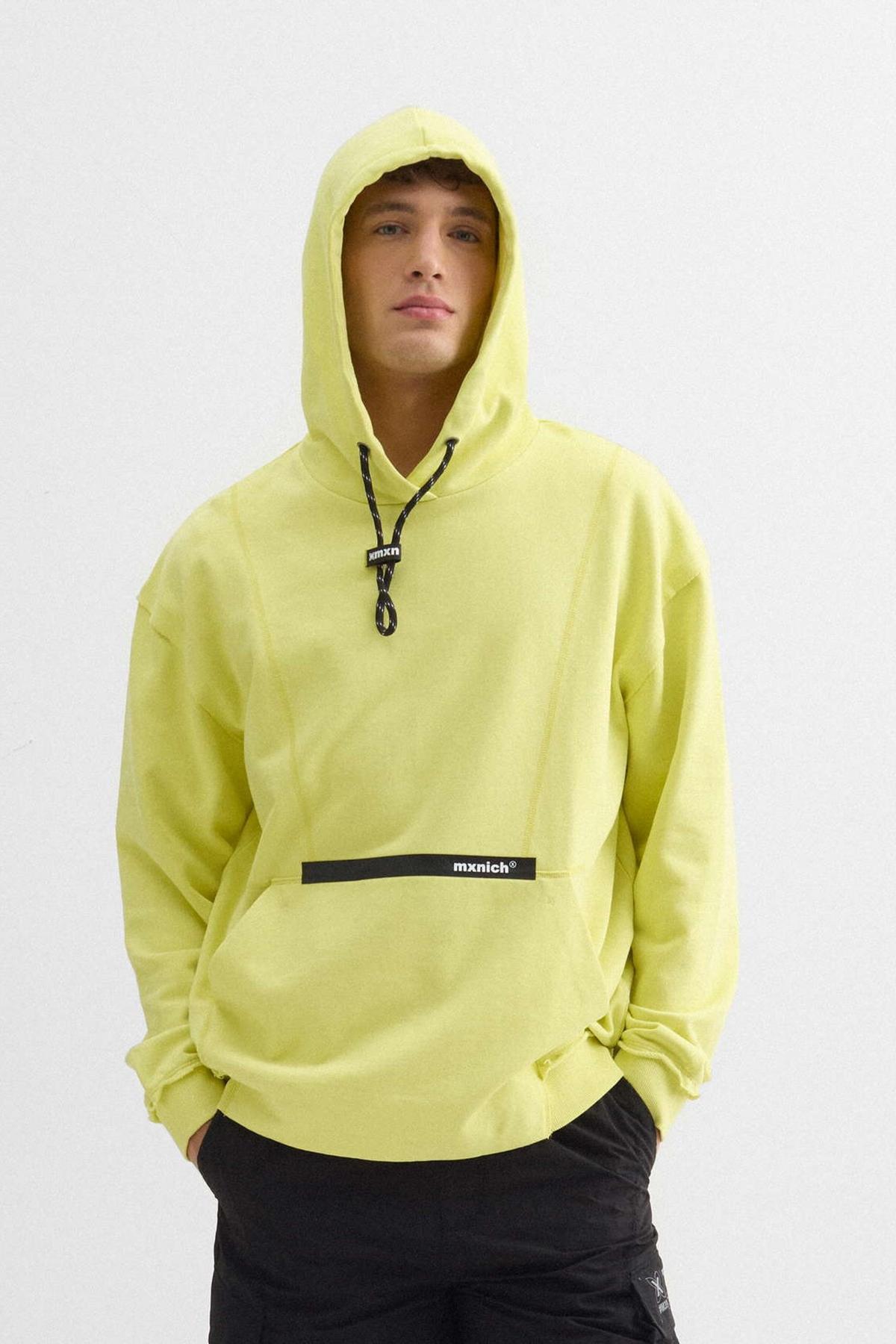 MUNICH HOODIE GALAXY en color AMARILLO (1)