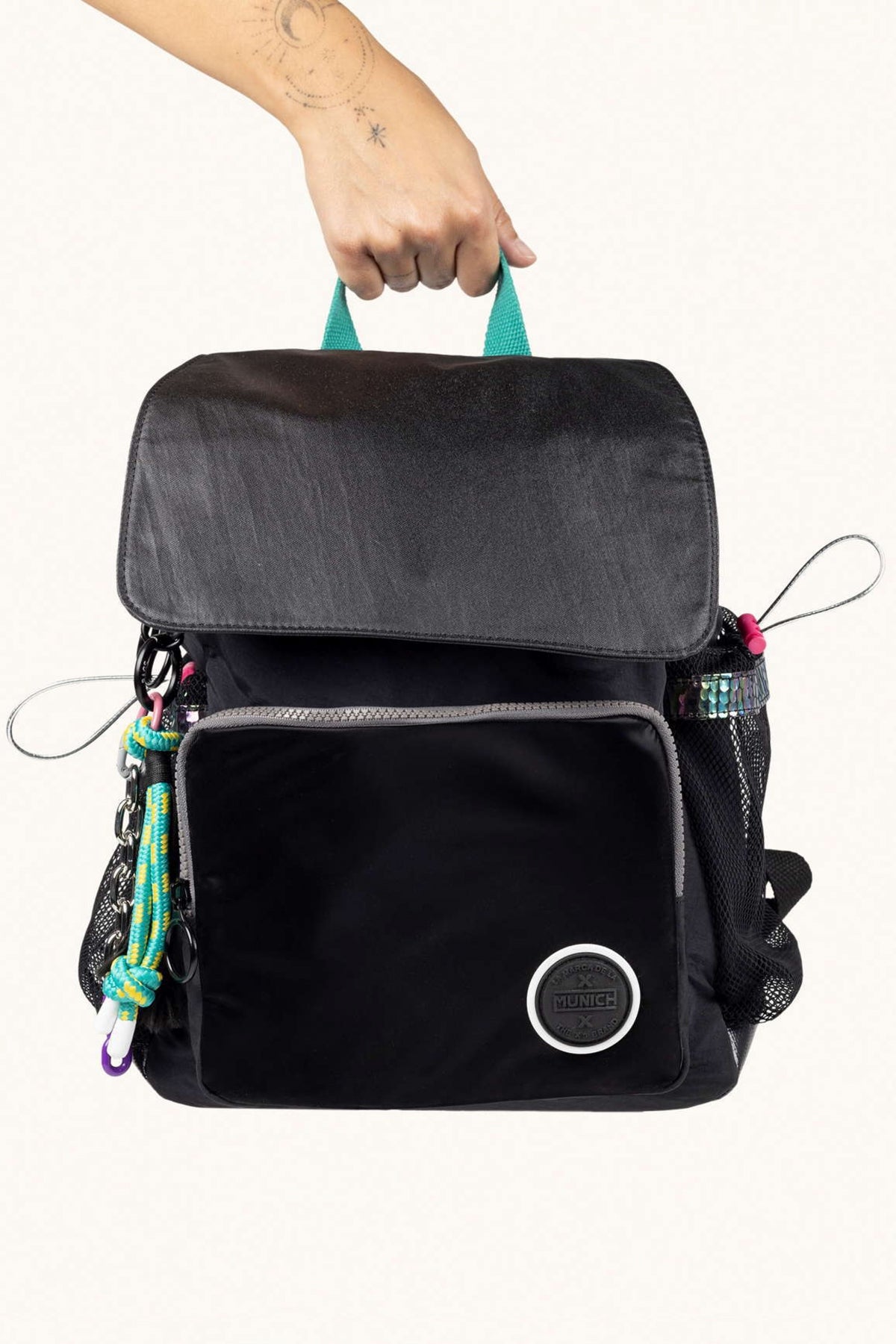 MUNICH DEEP RECYCLED FW BACKPACK en color NEGRO (4)