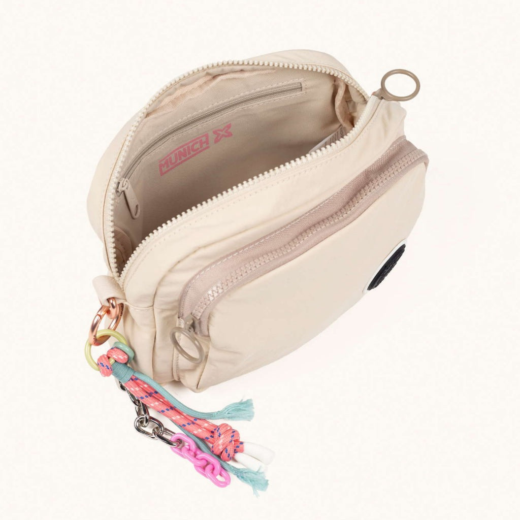 MUNICH DEEP RECYCLED FW CROSSBODY en color BEIS (3)