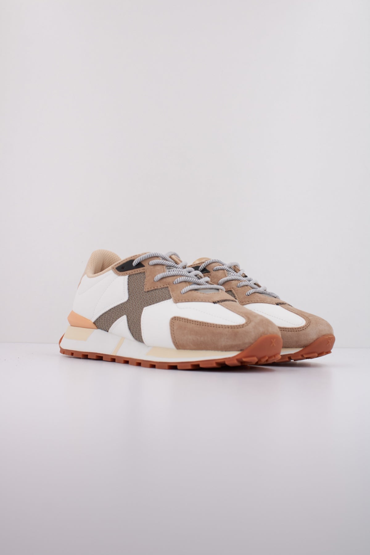 MUNICH SOKU en color BLANCO (2)