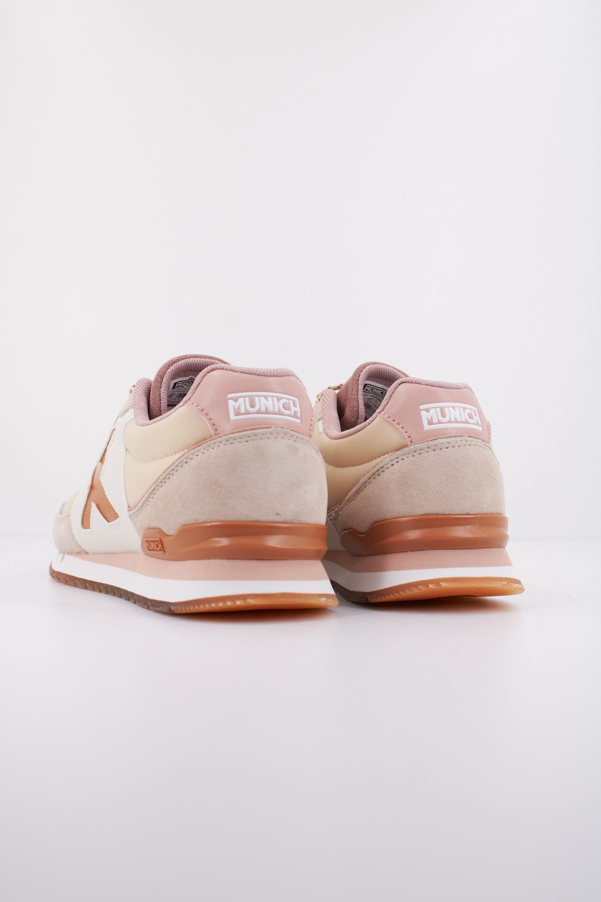 MUNICH DASH WMN en color ROSA (4)