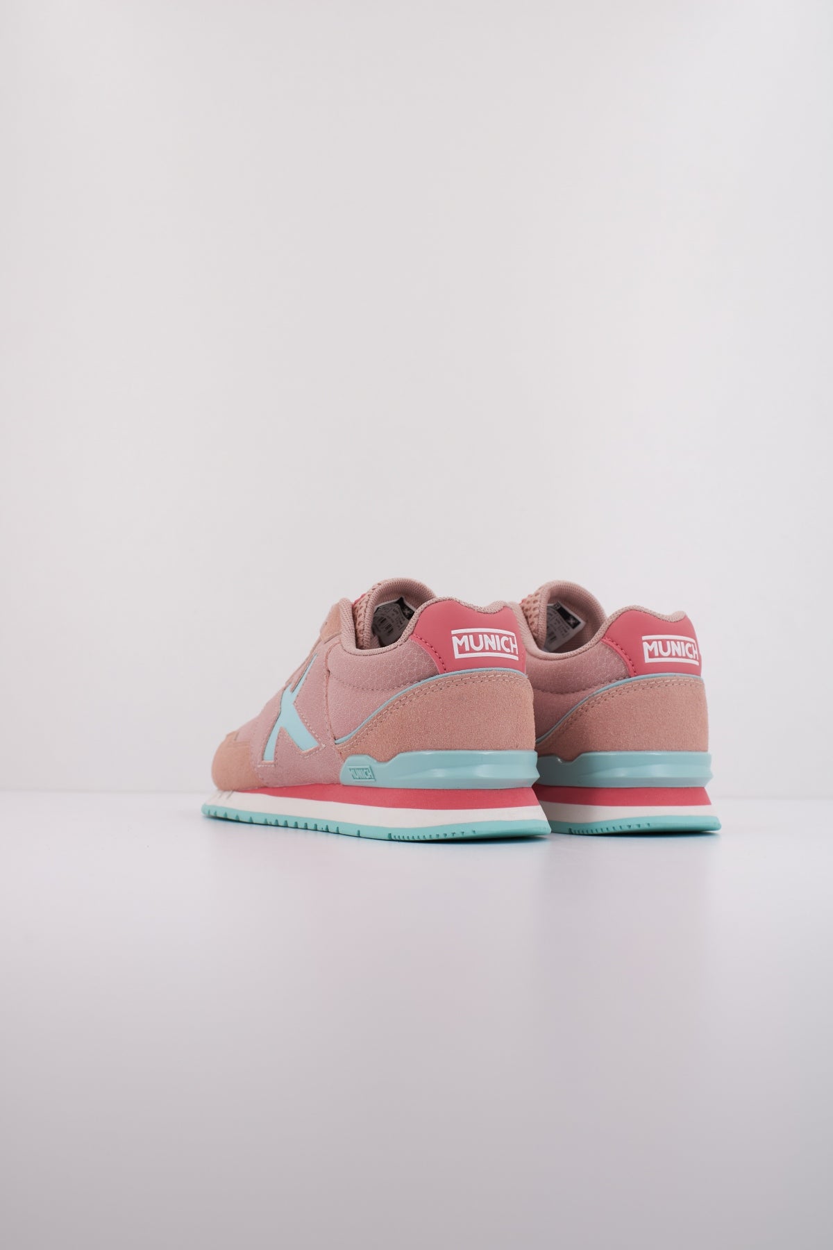 MUNICH DASH KID en color ROSA (4)