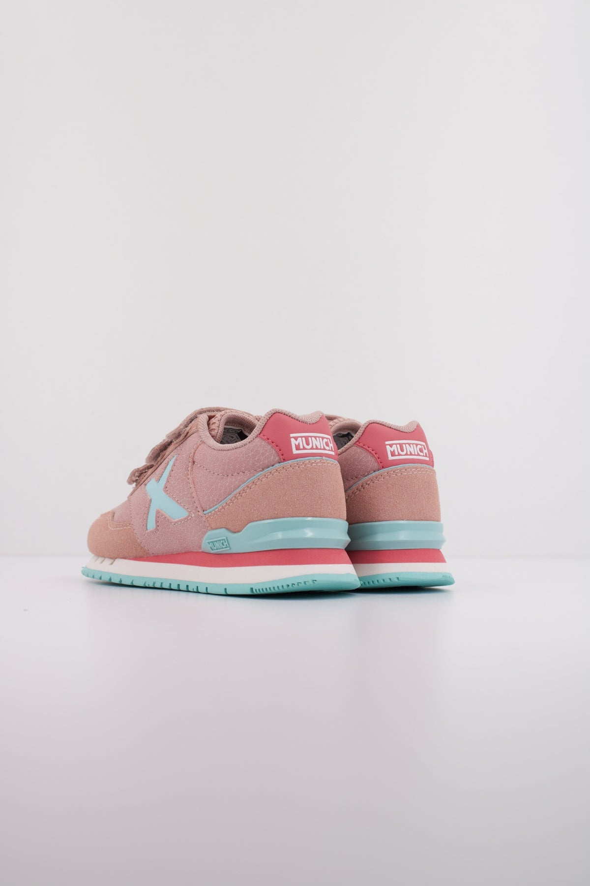 MUNICH DASH KID VCO en color ROSA (4)