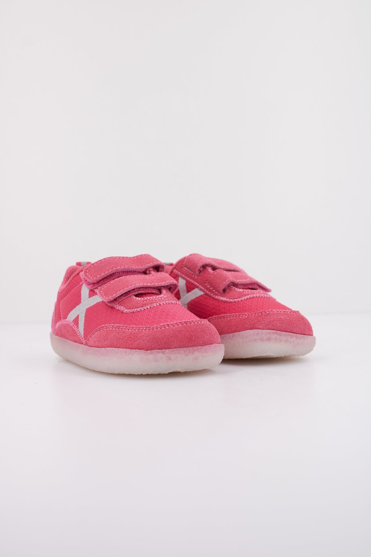 MUNICH BABY KODA en color ROSA (2)