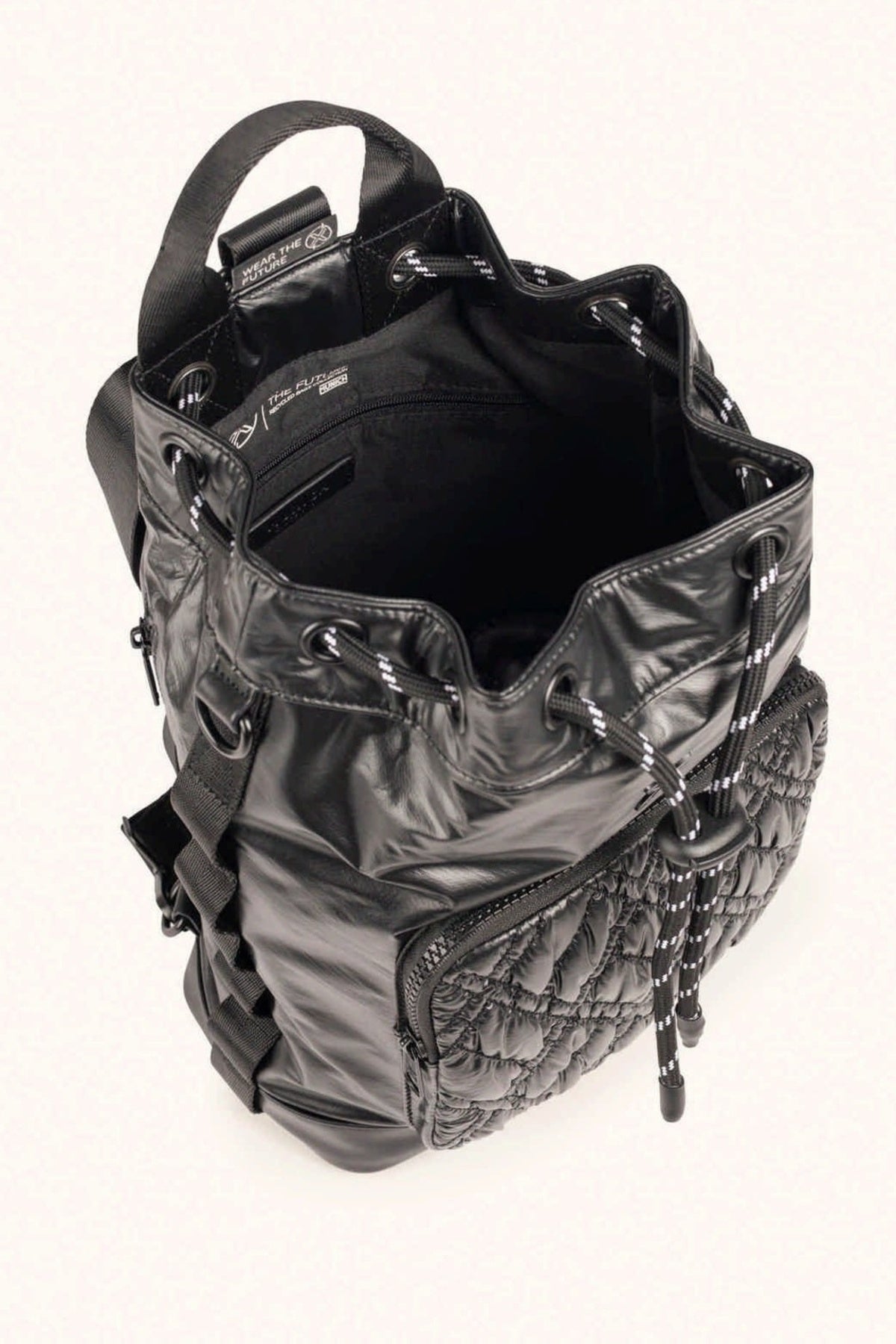 MUNICH M DEEP BUCKET en color NEGRO (2)