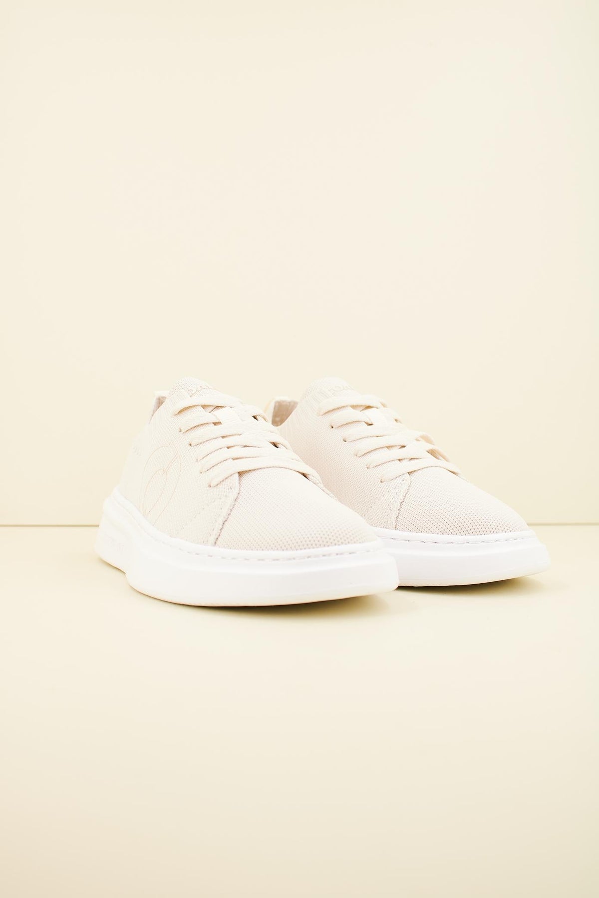 ECOALF BERMUDAS MCWSHSNBERMUYR en color BLANCO (2)