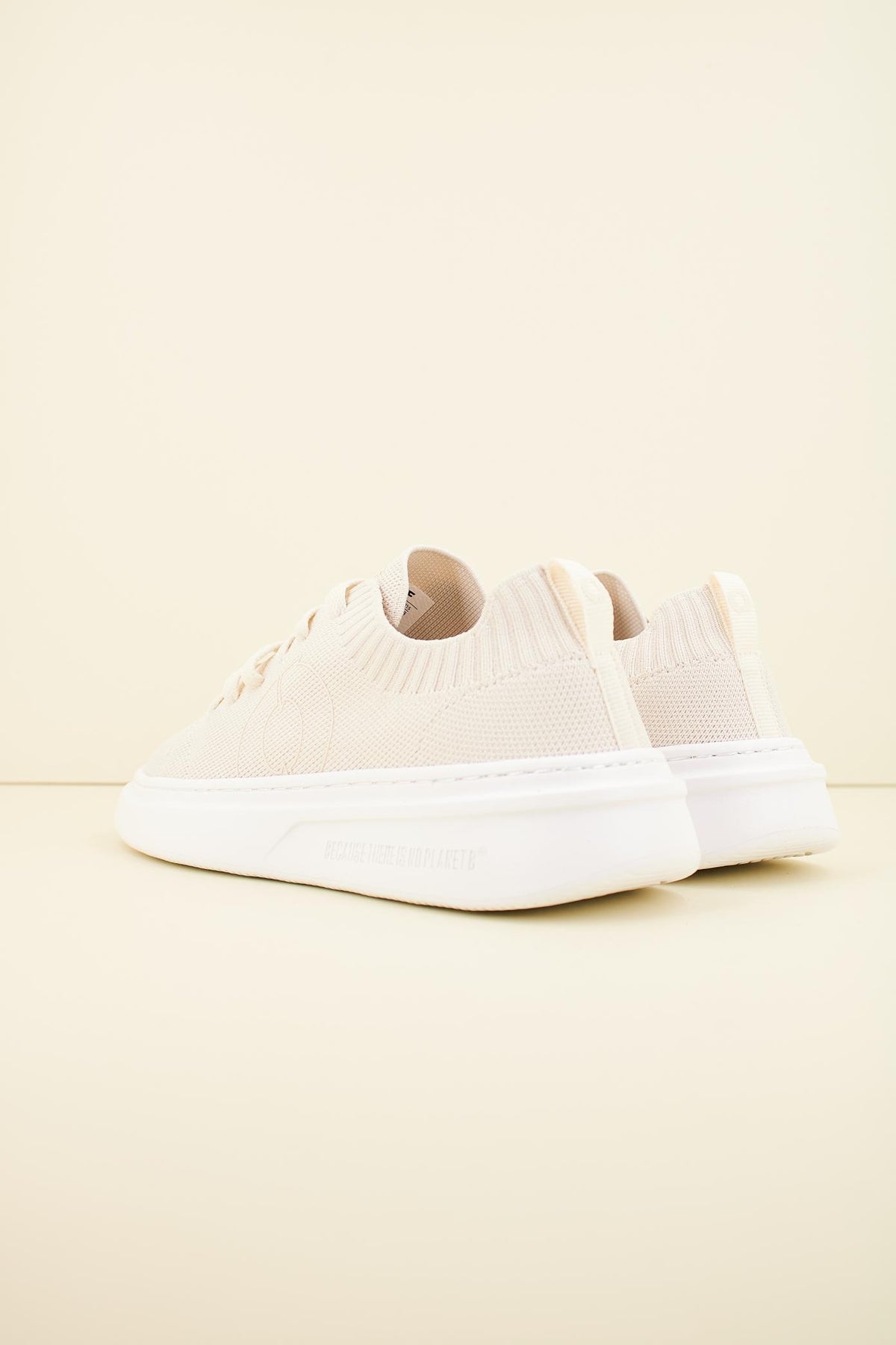 ECOALF BERMUDAS MCWSHSNBERMUYR en color BLANCO (3)