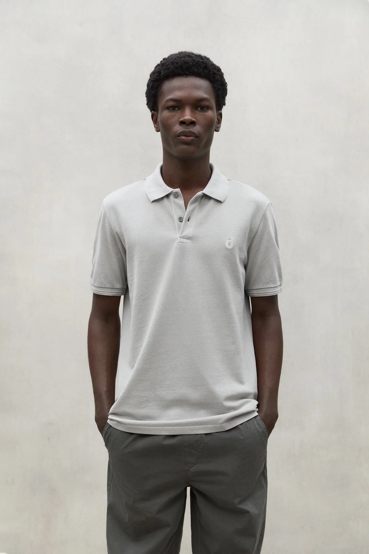 ECOALF ANOALF BECAUSE POLO en color GRIS  (1)