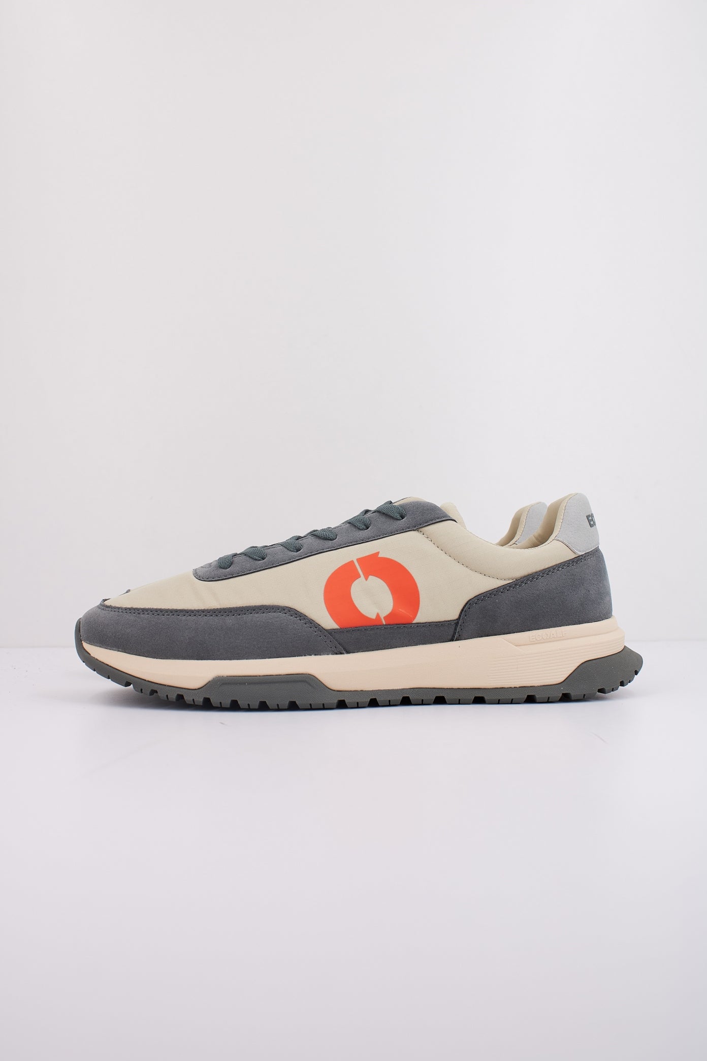 ECOALF VENTURAALF en color BEIS (1)