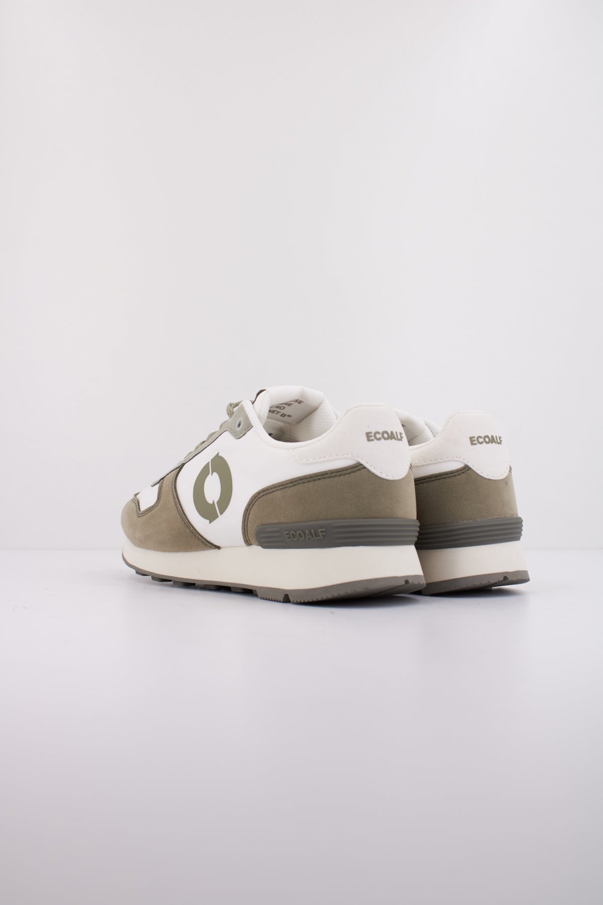 ECOALF UCLAALF en color VERDE (4)