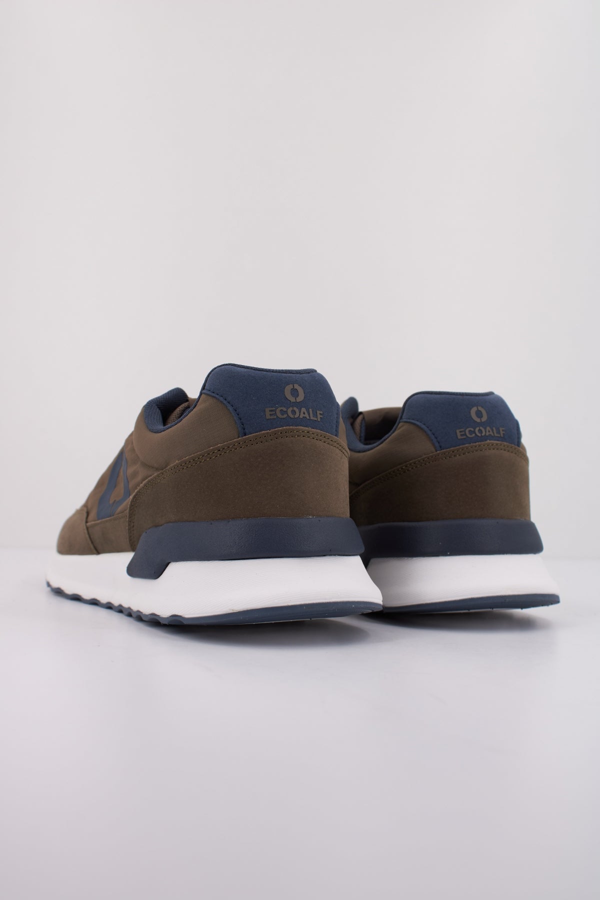 ECOALF CONDE SNEAKERS MAN en color VERDE (4)