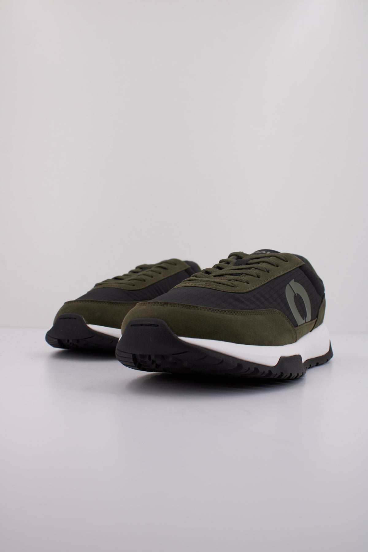 ECOALF MCMSHSNVENTO en color VERDE (2)