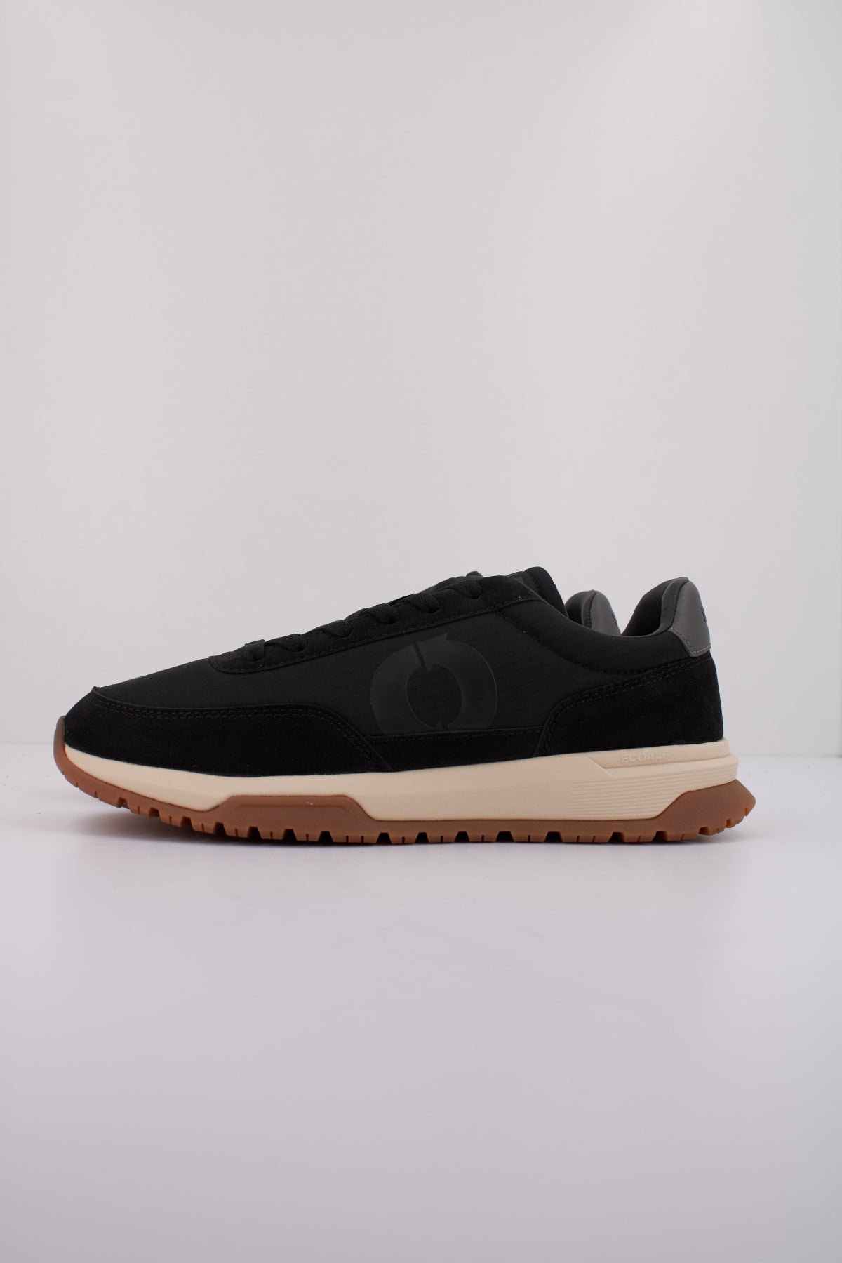 ECOALF VENTURA MCWSHSNVENTO en color NEGRO (1)