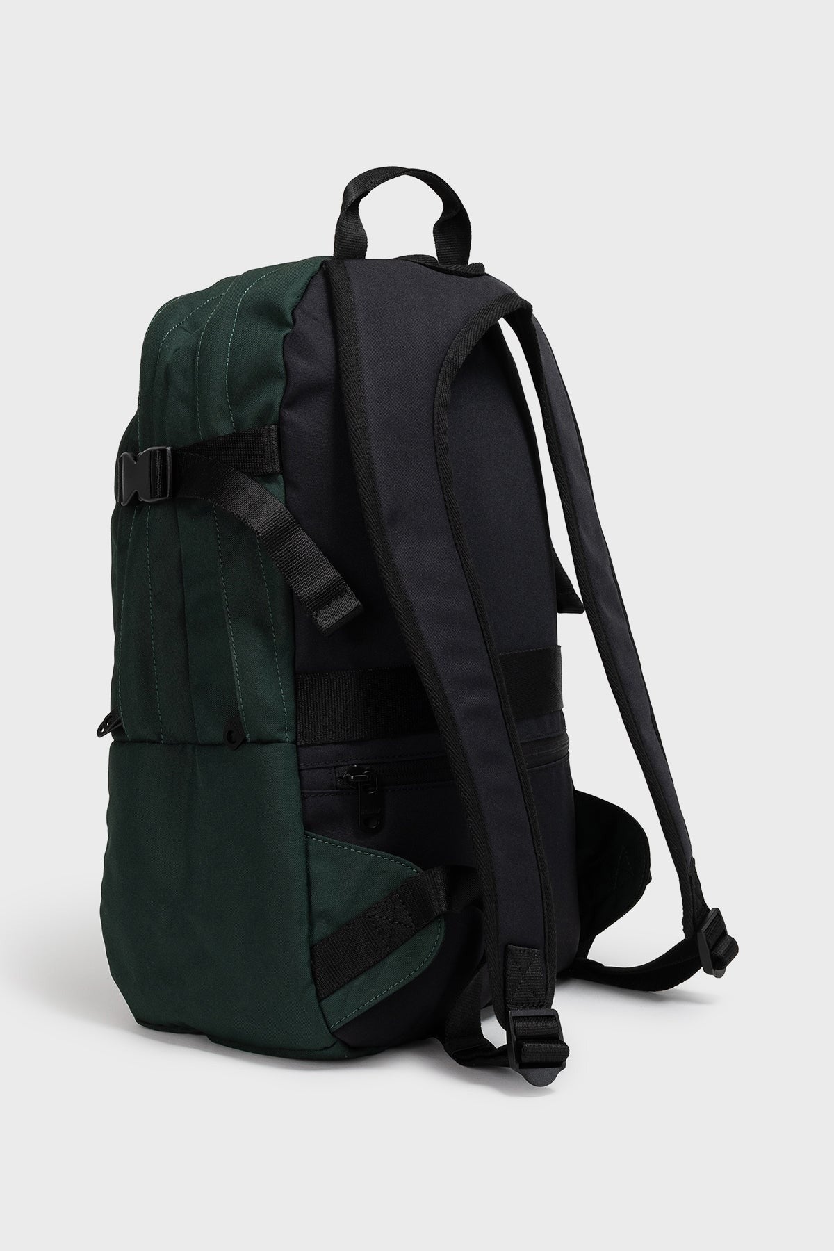 ECOALF MCMACBPBERGE BERGEN BACKPACK en color VERDE (2)