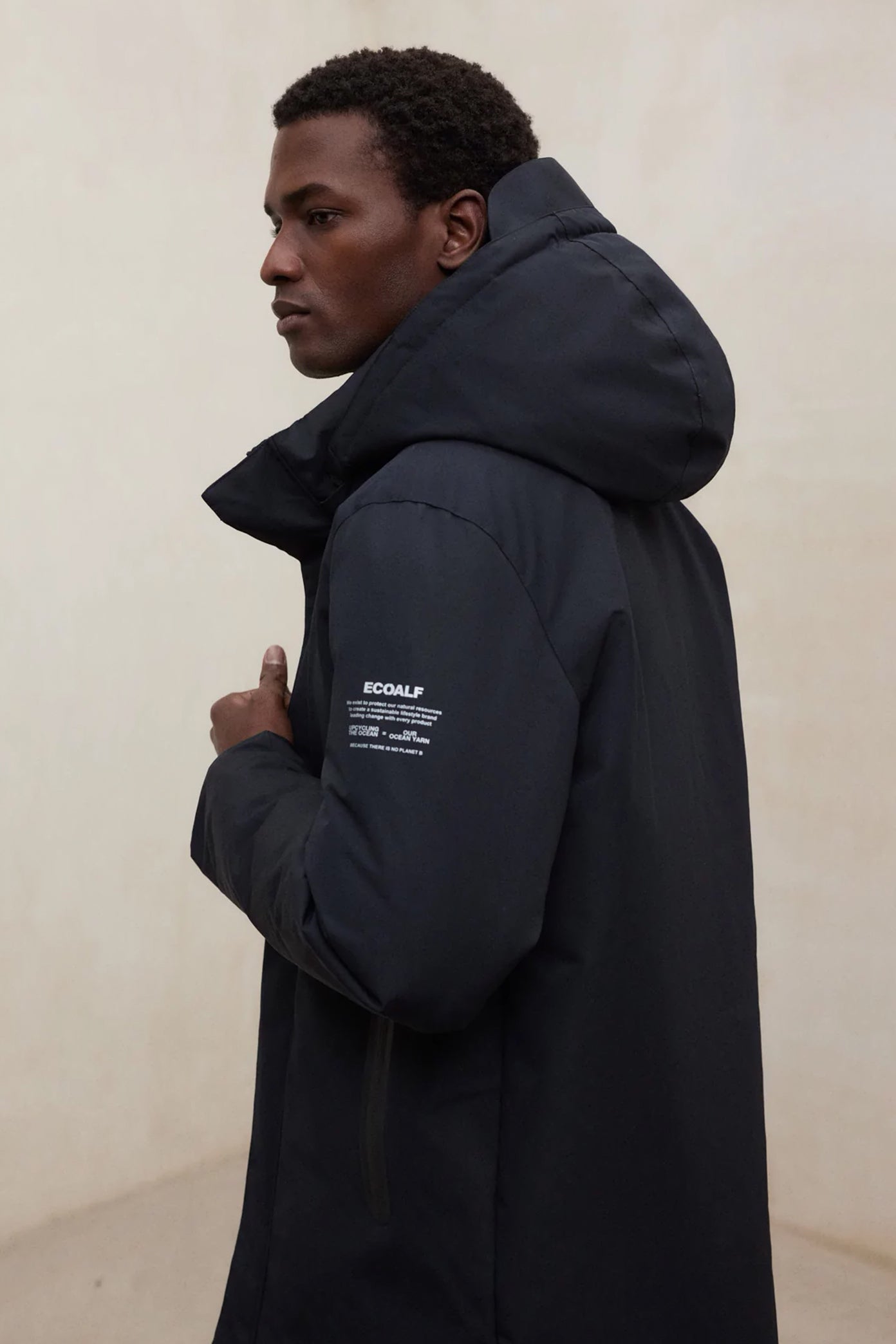 ECOALF PARKO JACKET MAN en color NEGRO (3)