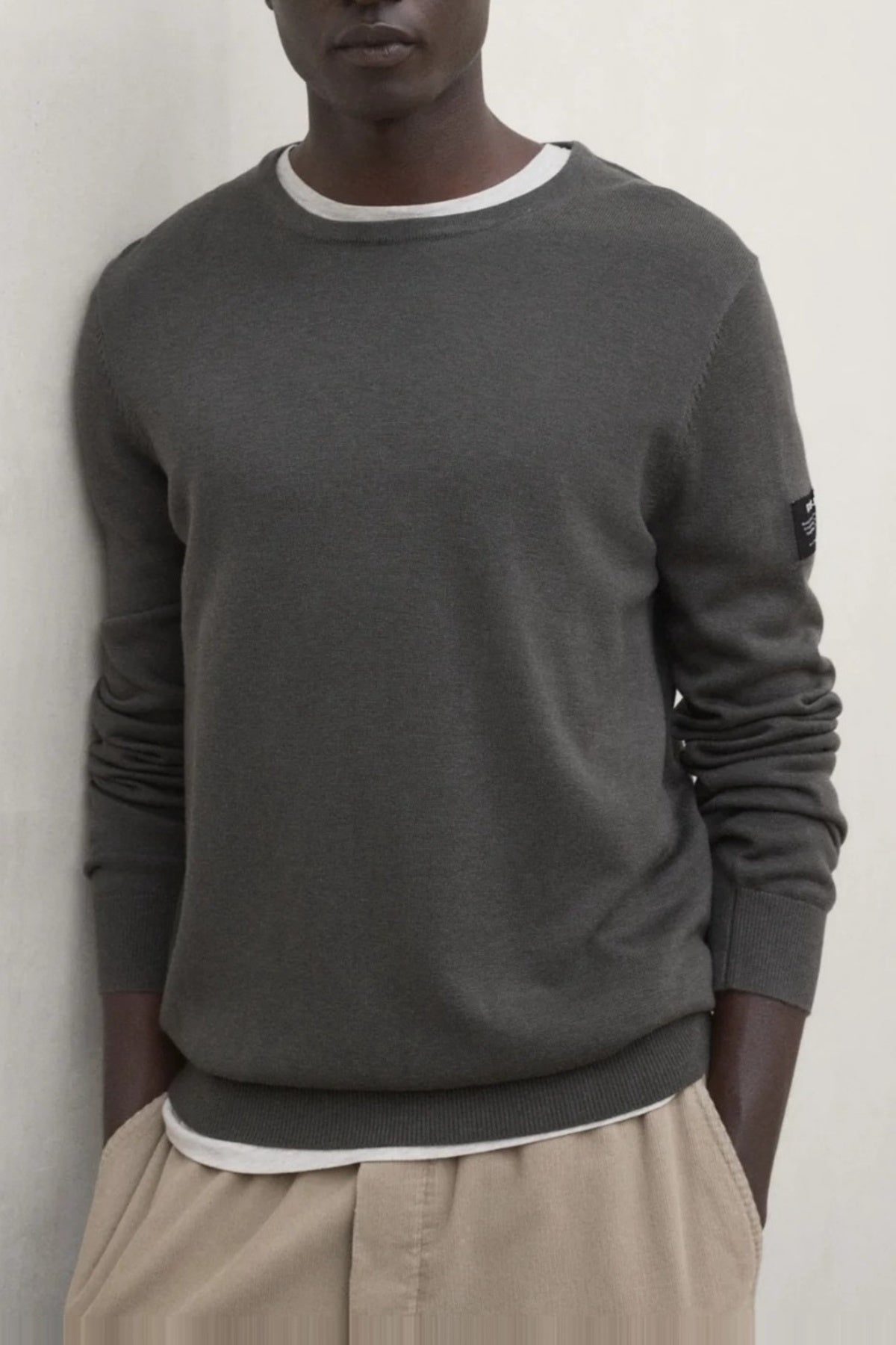 ECOALF MCMGAKNBAYON BAYONA KNIT MAN en color GRIS (1)