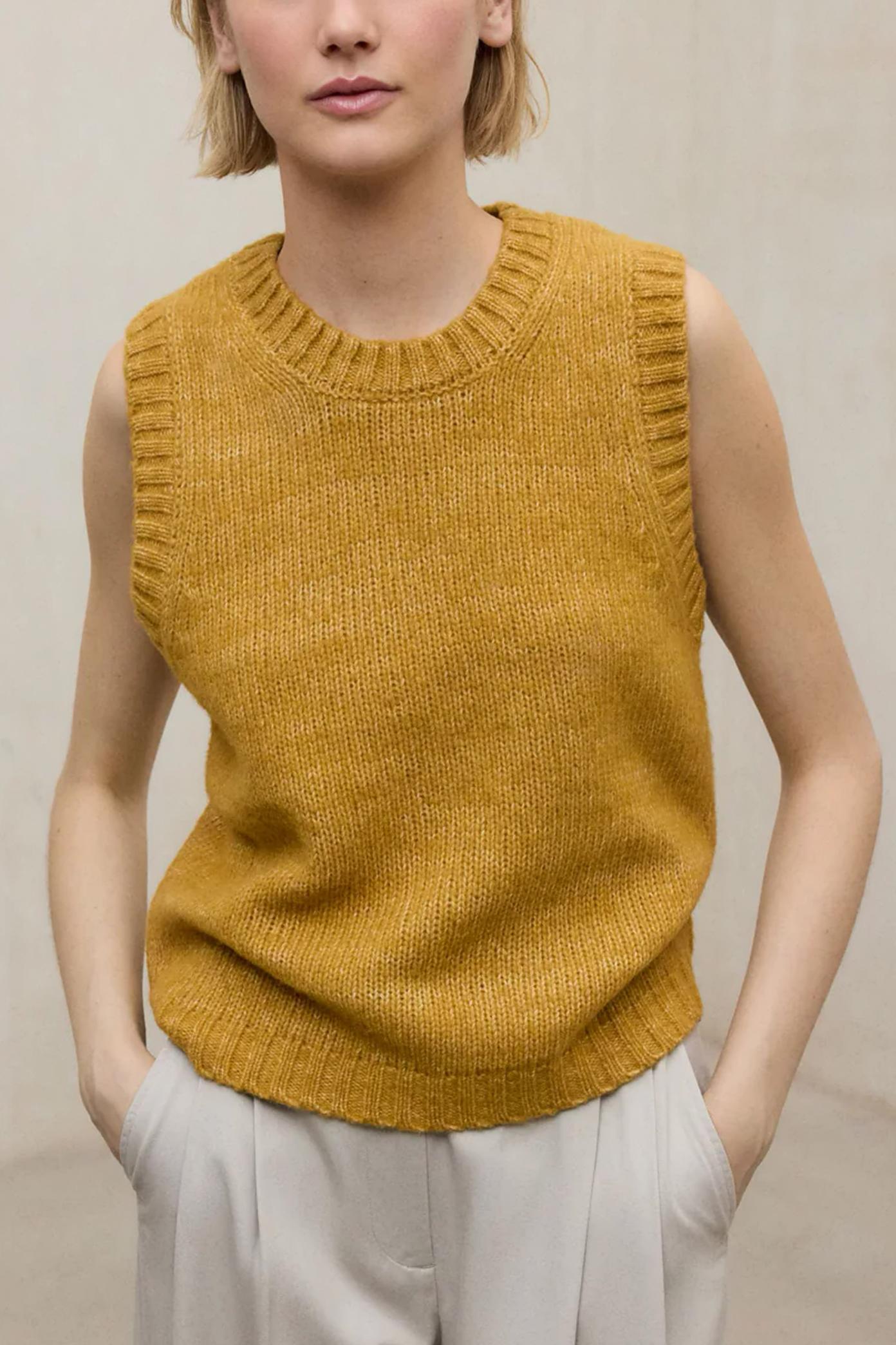 ECOALF MAPLE KNIT WOMAN en color AMARILLO (1)