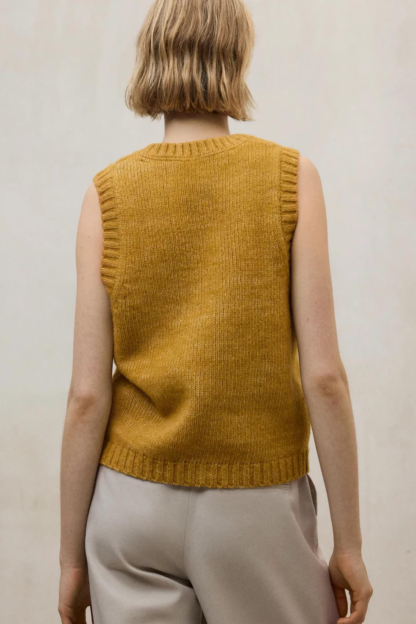 ECOALF MAPLE KNIT WOMAN en color AMARILLO (2)