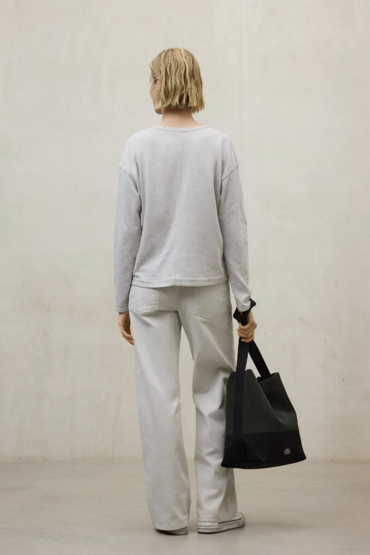 ECOALF ADRAGA T-SHIRT en color BEIS  (3)