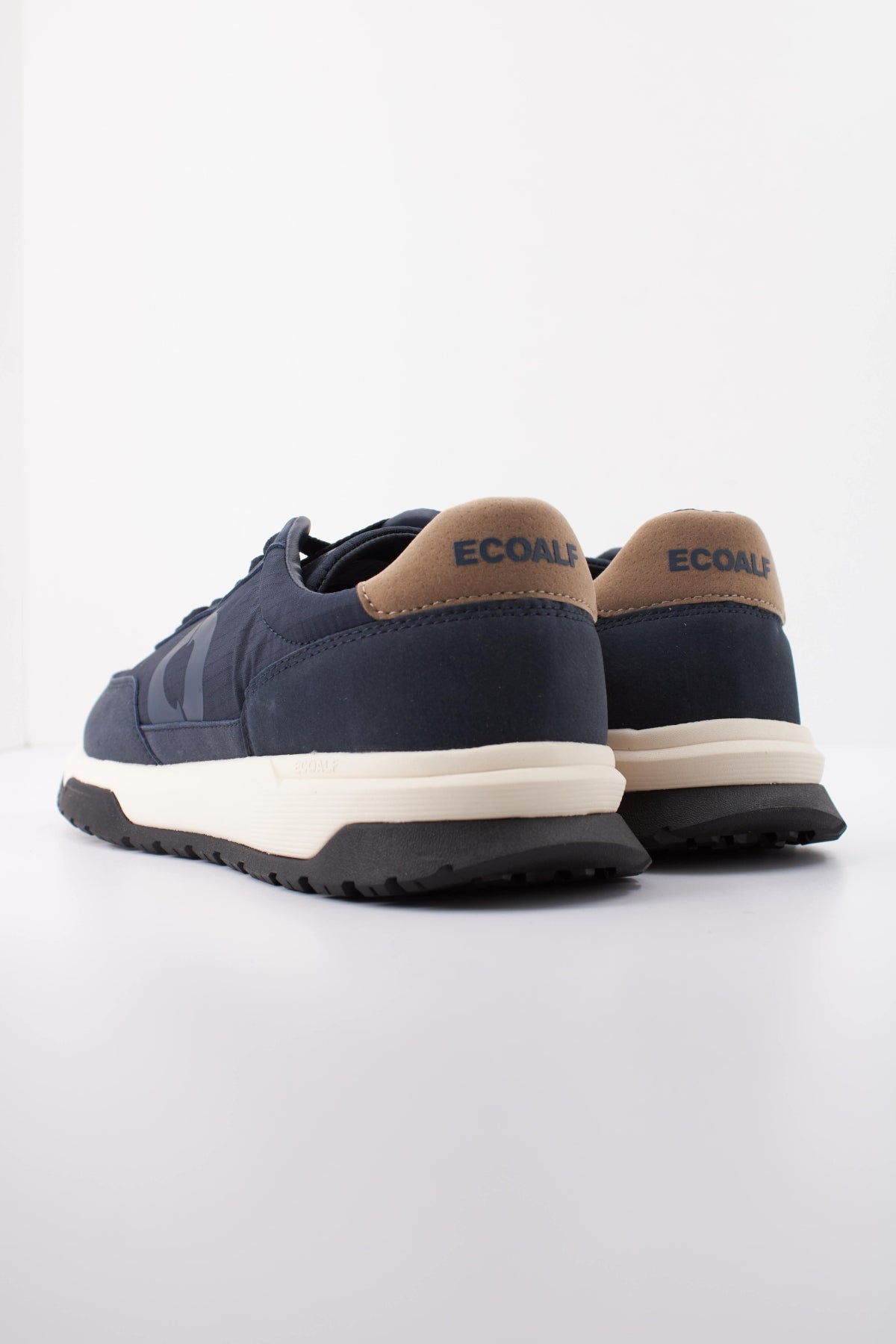 ECOALF MCMSHSNVENTU VENTURA SNEAKER MAN en color AZUL (4)