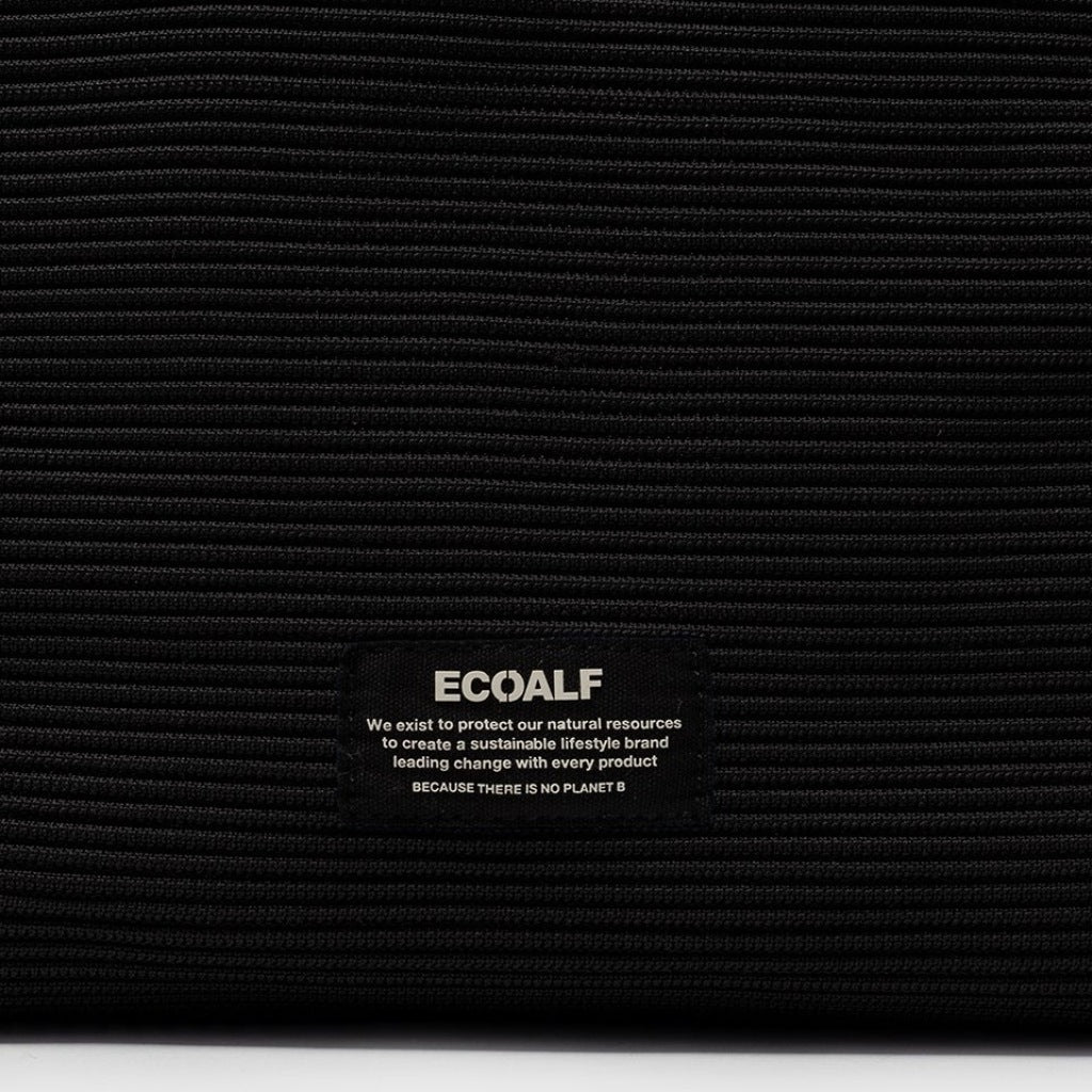 ECOALF TIKA BUCKET OTTO en color NEGRO (6)