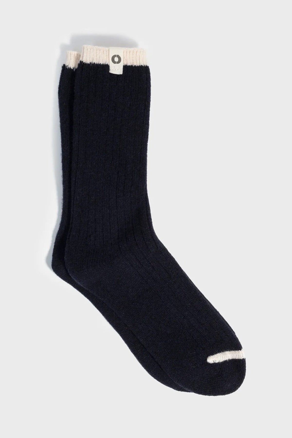 ECOALF CONTRASTE HIGH MCMACSXCONTH en color NEGRO (1)