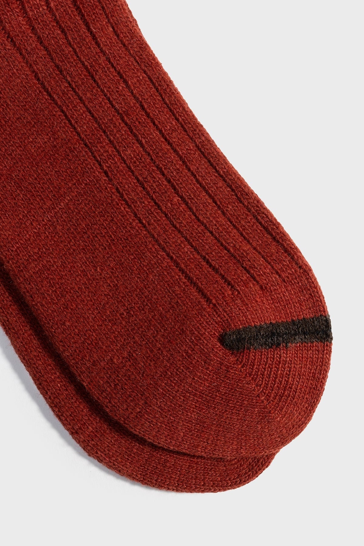 ECOALF CONTRASTE HIGH MCMACSXCONTH en color ROJO (2)