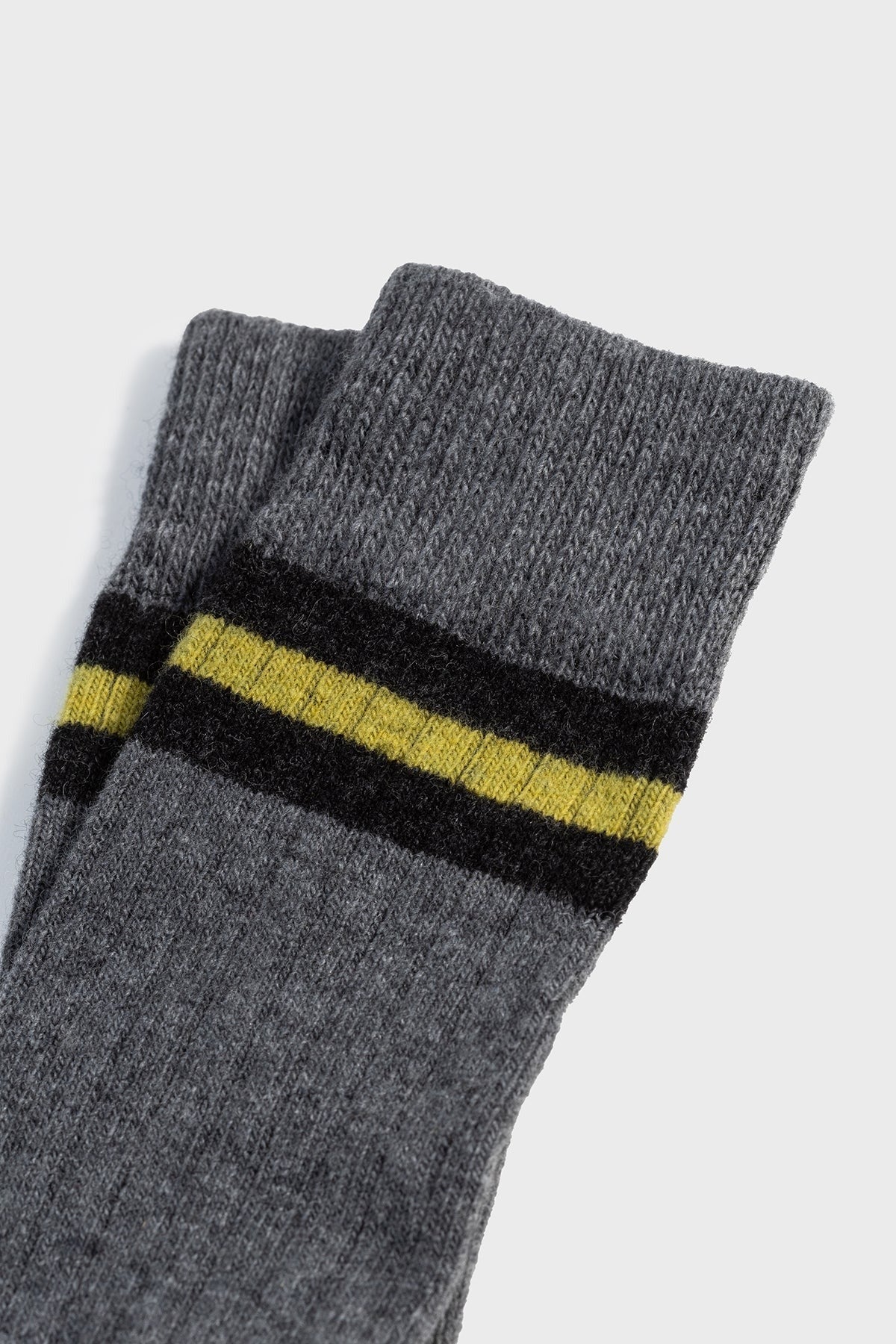 ECOALF MOUNTAIN SOCKS en color GRIS (2)