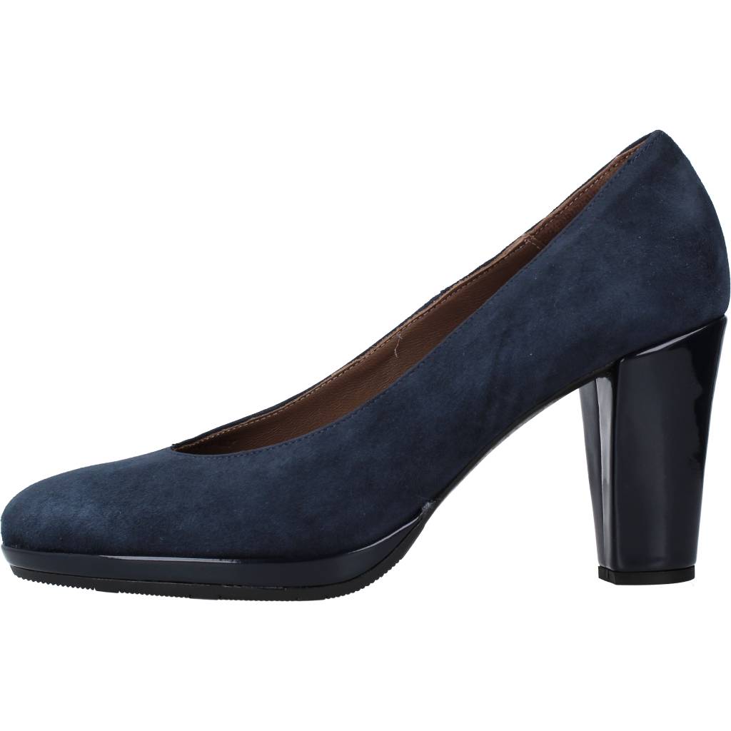 STONEFLY GRETA GOAT SUEDE en color AZUL (2)