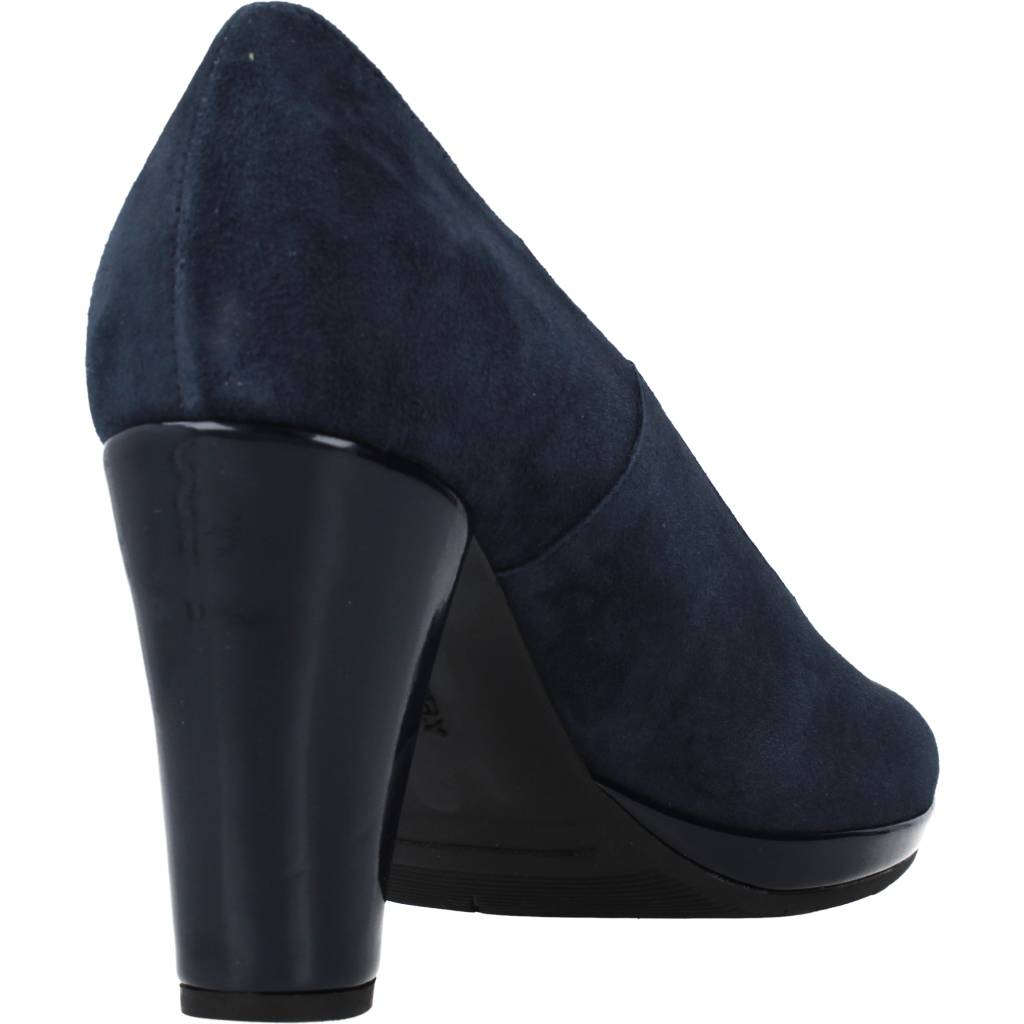 STONEFLY GRETA GOAT SUEDE en color AZUL (3)