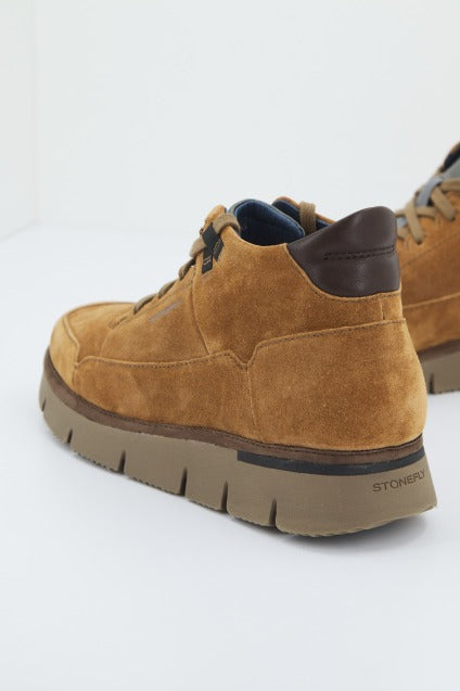 STONEFLY ELITTE MAN VELOUR/NAPPA LT en color MARRON (3)