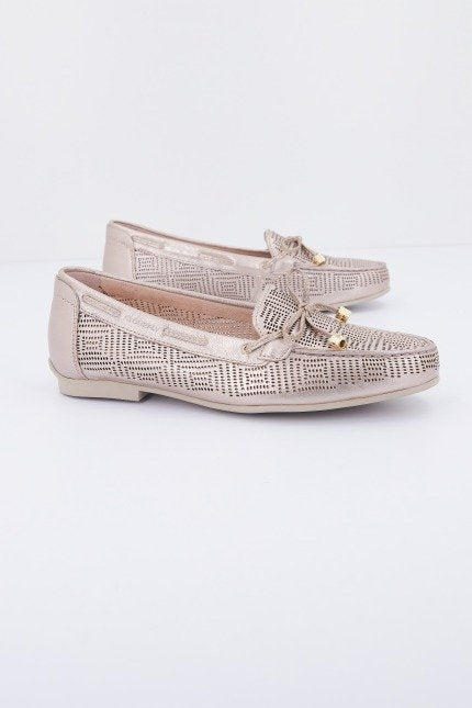 STONEFLY CAPRI III LAMINATED LTH en color PLATA (2)