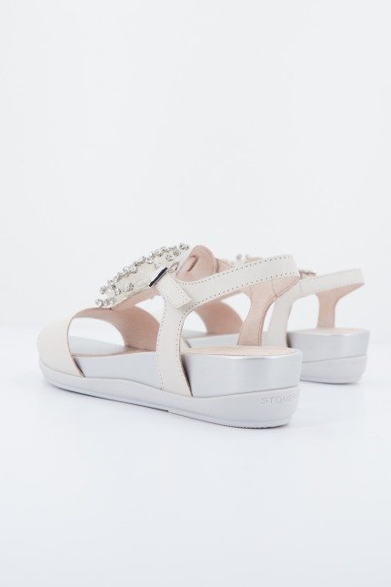 STONEFLY EVE NAPPA en color BEIS (2)